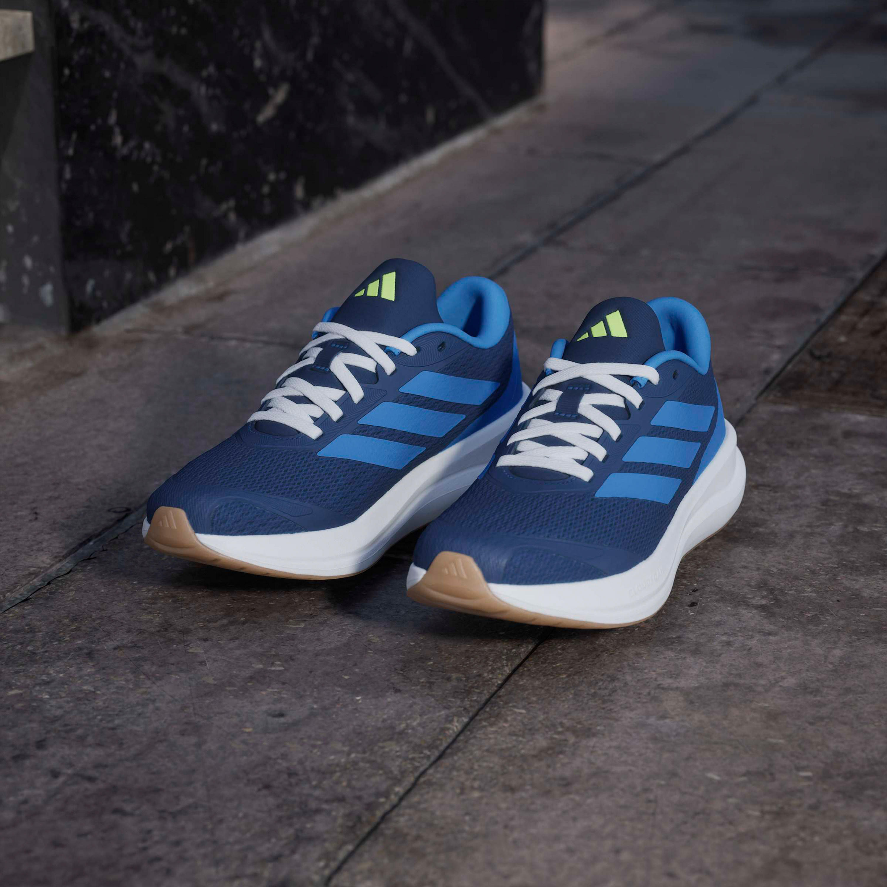 Adidas Boys Runfalcon 6 Striped Running Shoes-sports-boys-shoes-image-12