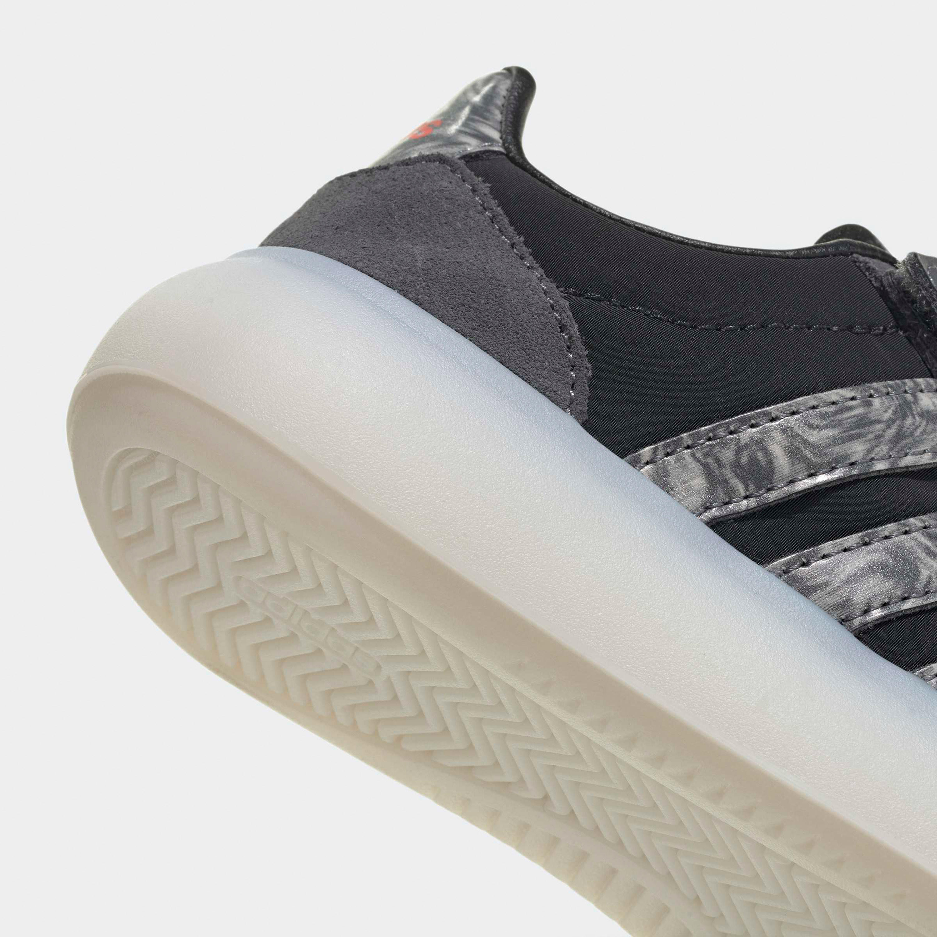 حذاء سنيكرز باريدا ديكود إي إل بشريط إغلاق لاصق للأولاد من أديداس-boys-shoes-sneakers-image-5