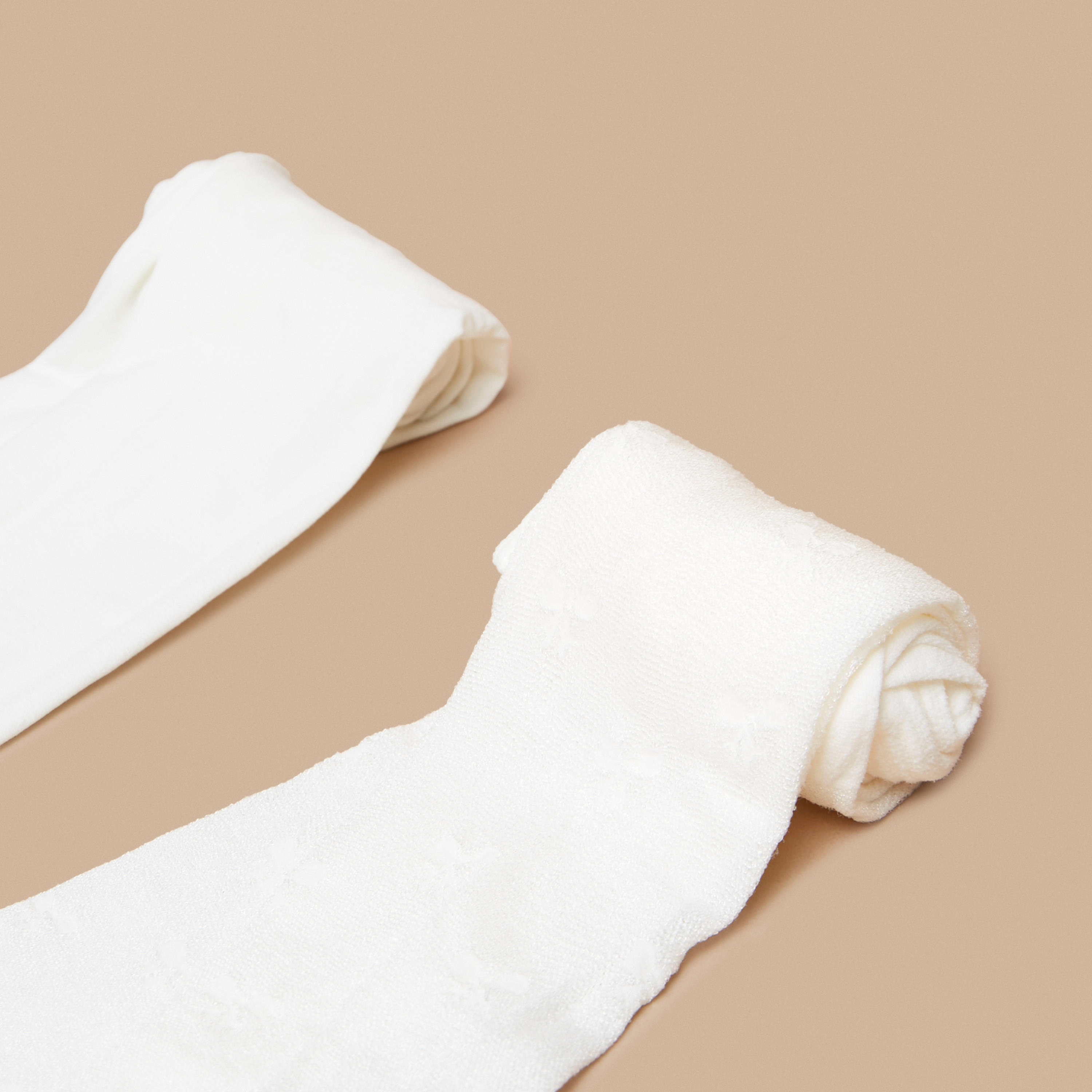 كلون بارز الملمس من بيرفيت- طقم من قطعتين-girls-accessories-socks-image-3