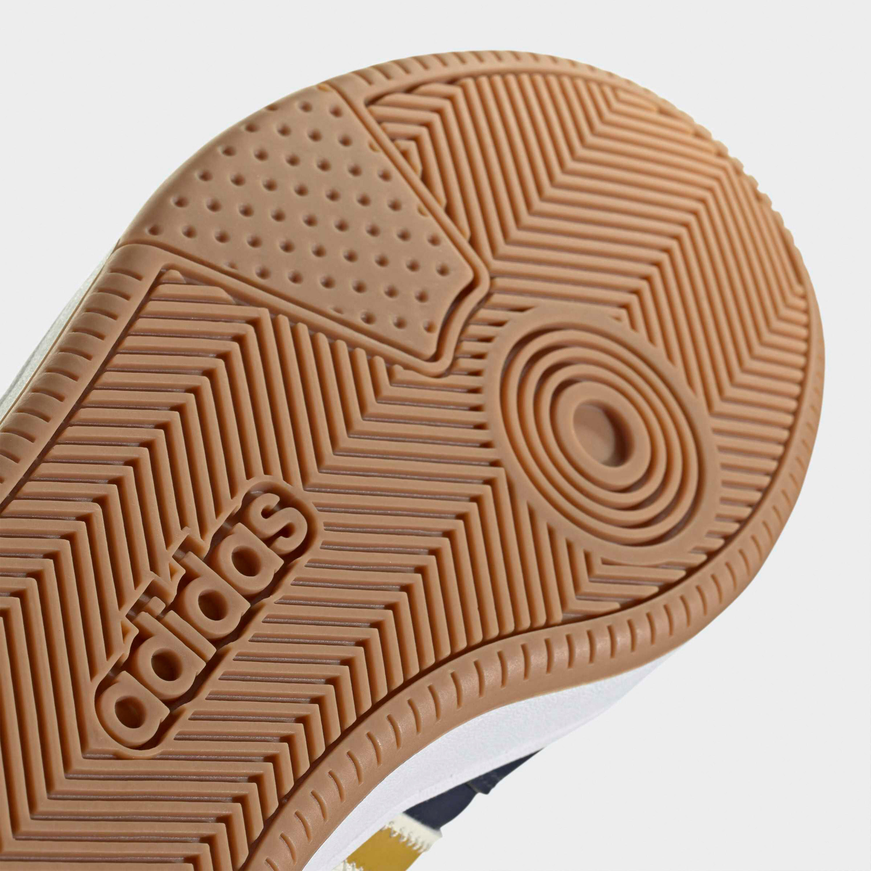 حذاء سنيكرز طول الكاحل برباط هوبس كلاسيك للرجال من أديداس-men-shoes-sneakers-image-5