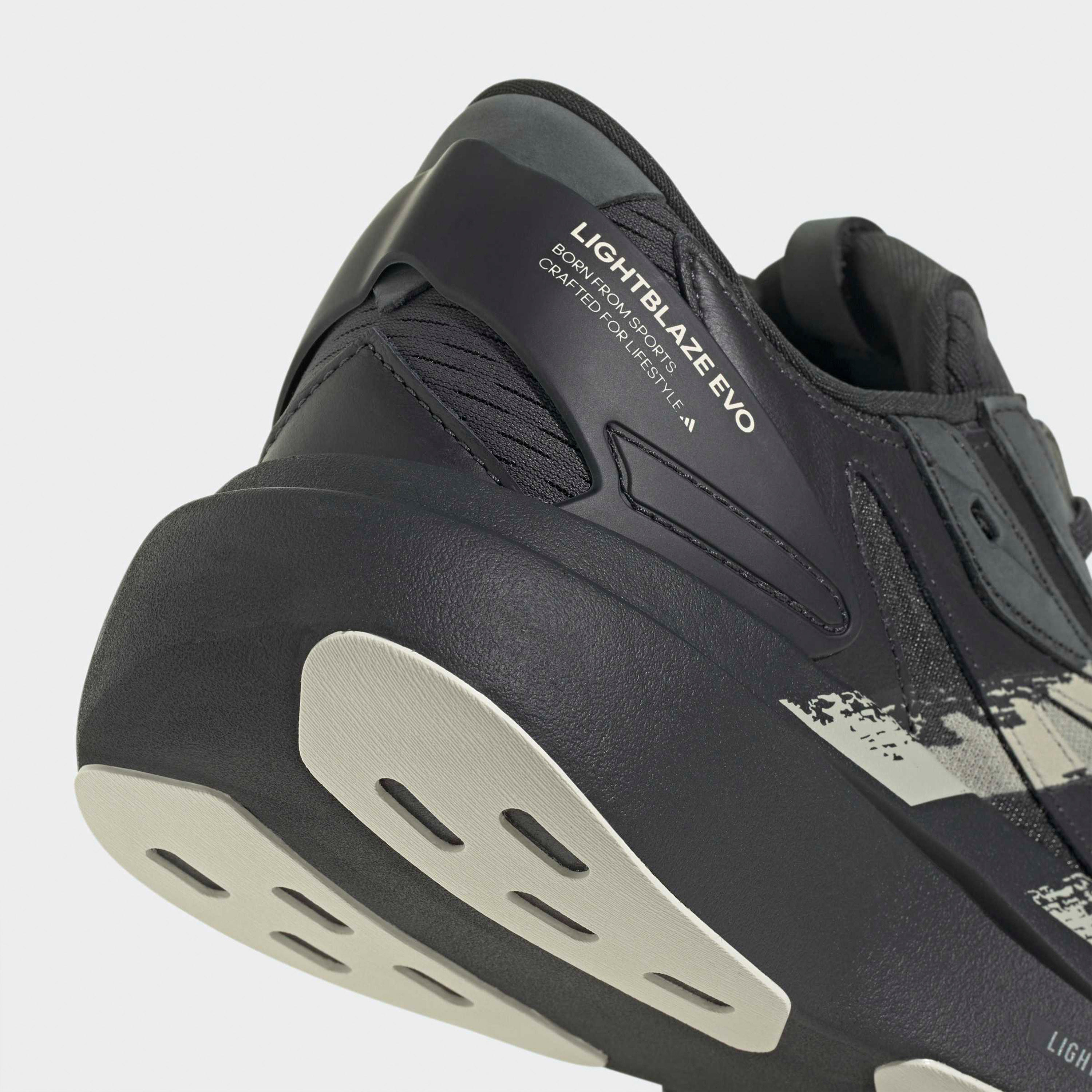 حذاء سنيكرز برباط إغلاق للكاحل لايت بليز إيفو بروشد للرجال من أديداس-men-shoes-sneakers-image-5