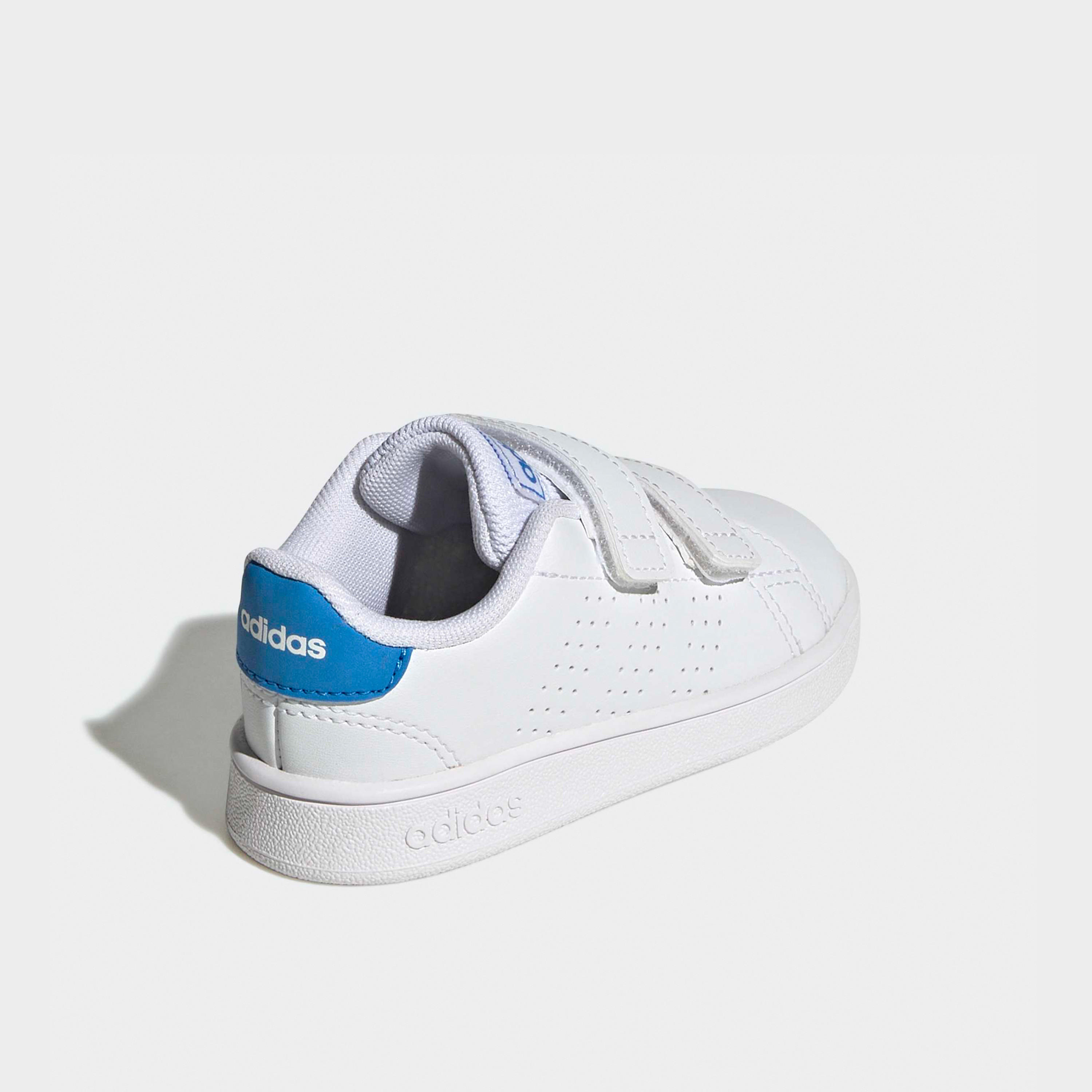 حذاء متعدد التصاميم بطول الكاحل وشريط إغلاق لاصق من أديداس-sports-boys-shoes-image-7