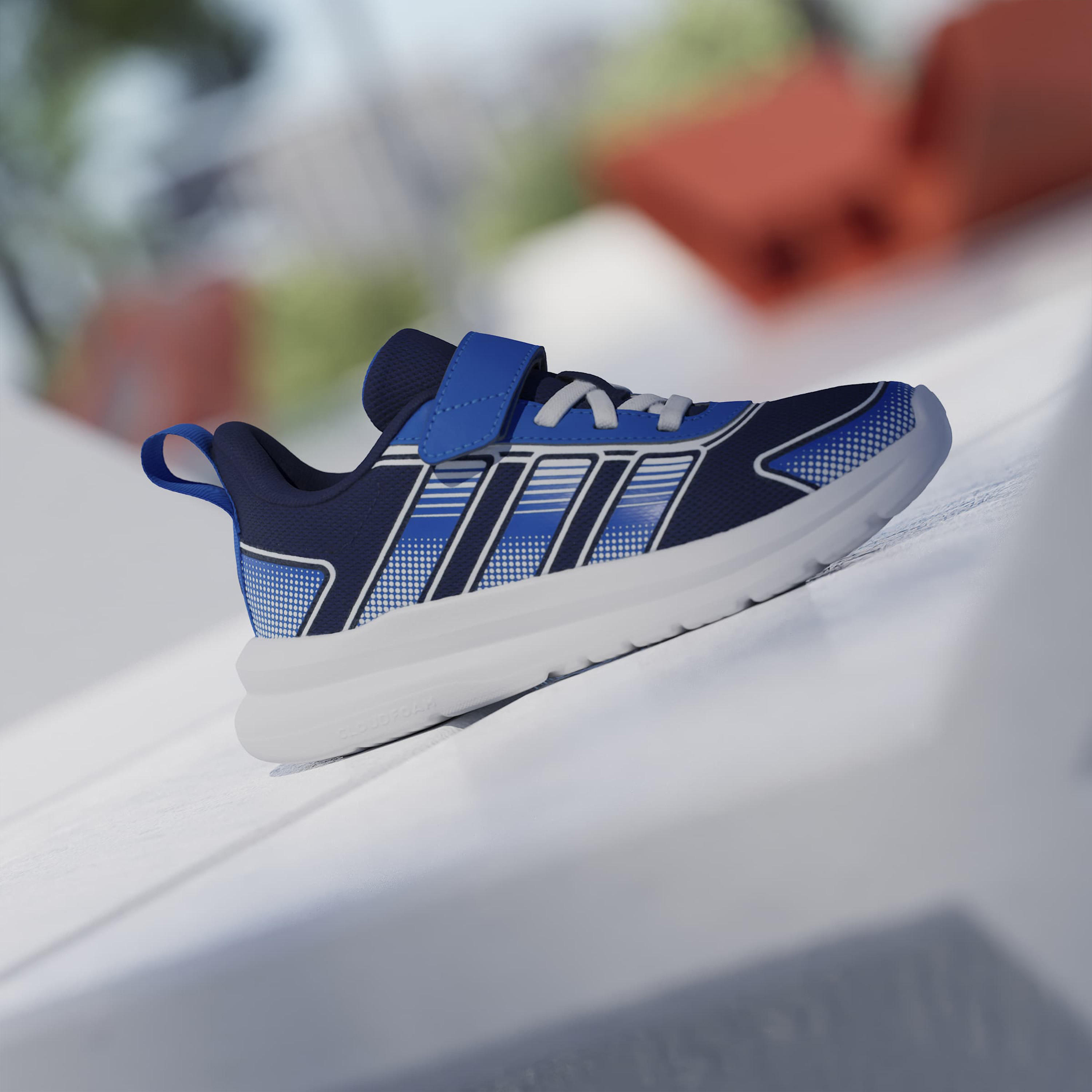حذاء سنيكرز تينسور ران 4.0 إي إل بشريط لاصق للبنات من أديداس-girls-shoes-sneakers-image-8