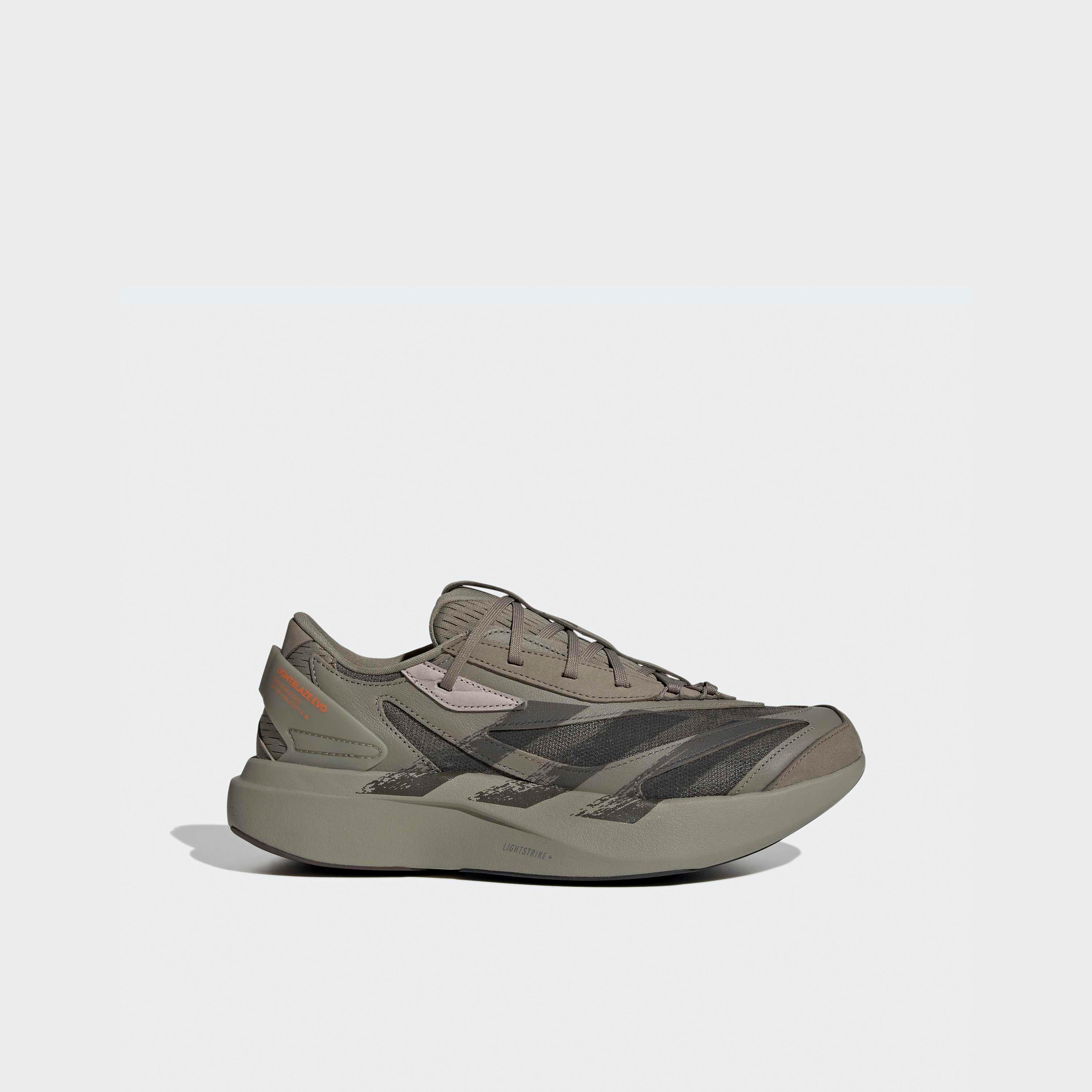 حذاء سنيكرز برباط إغلاق للكاحل لايت بليز إيفو بروشد للرجال من أديداس-men-shoes-sneakers-image-2
