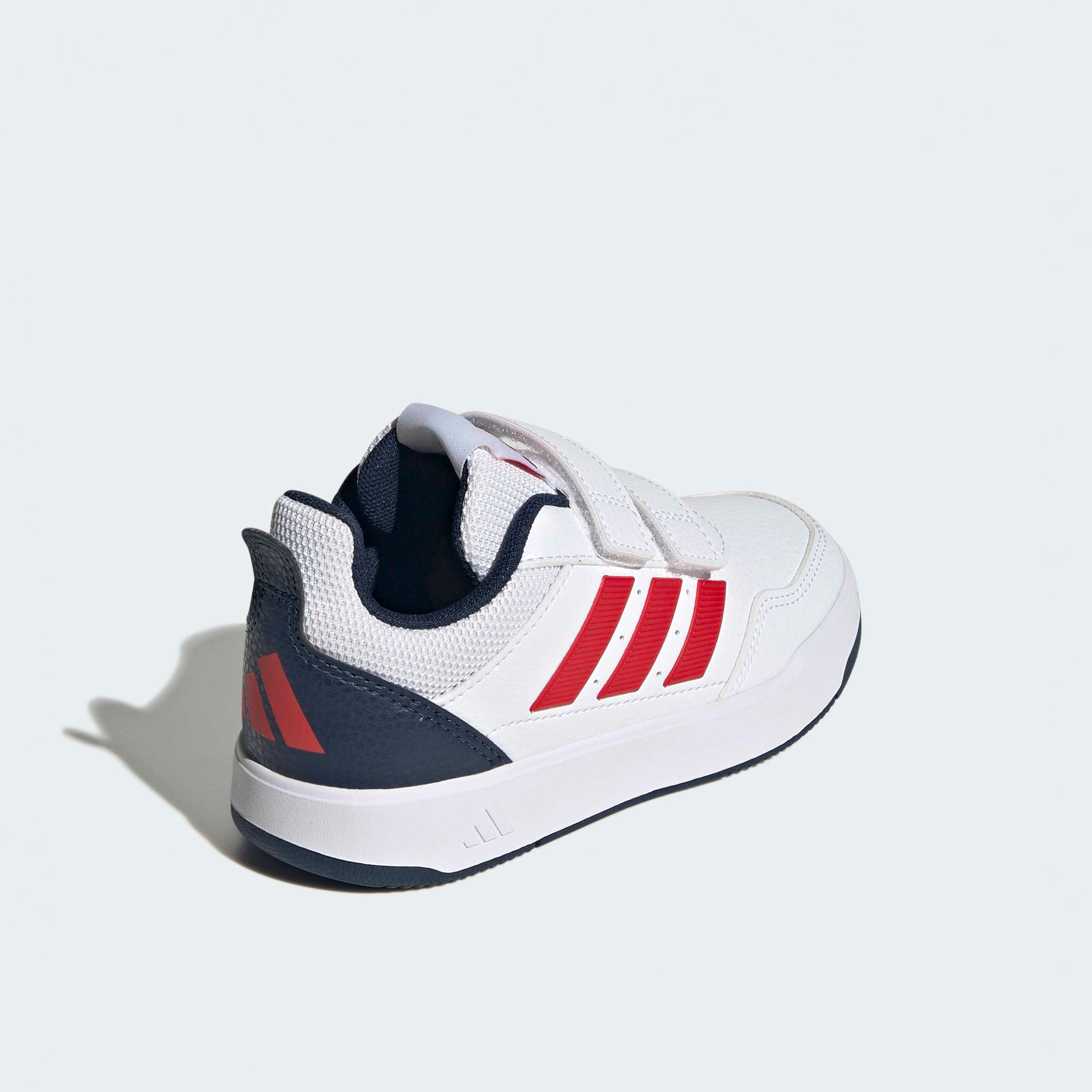حذاء رياضي بشريط إغلاق لاصق للأطفال من أديداس-sports-boys-shoes-image-7