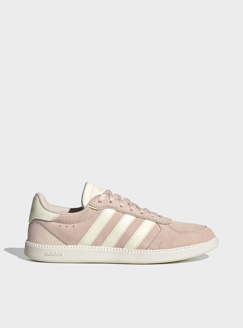 حذاء سنيكرز للنساء بريك نت سليك جلدي بكاحل ورباط إغلاق من أديداس-women-shoes-sneakers-image-2