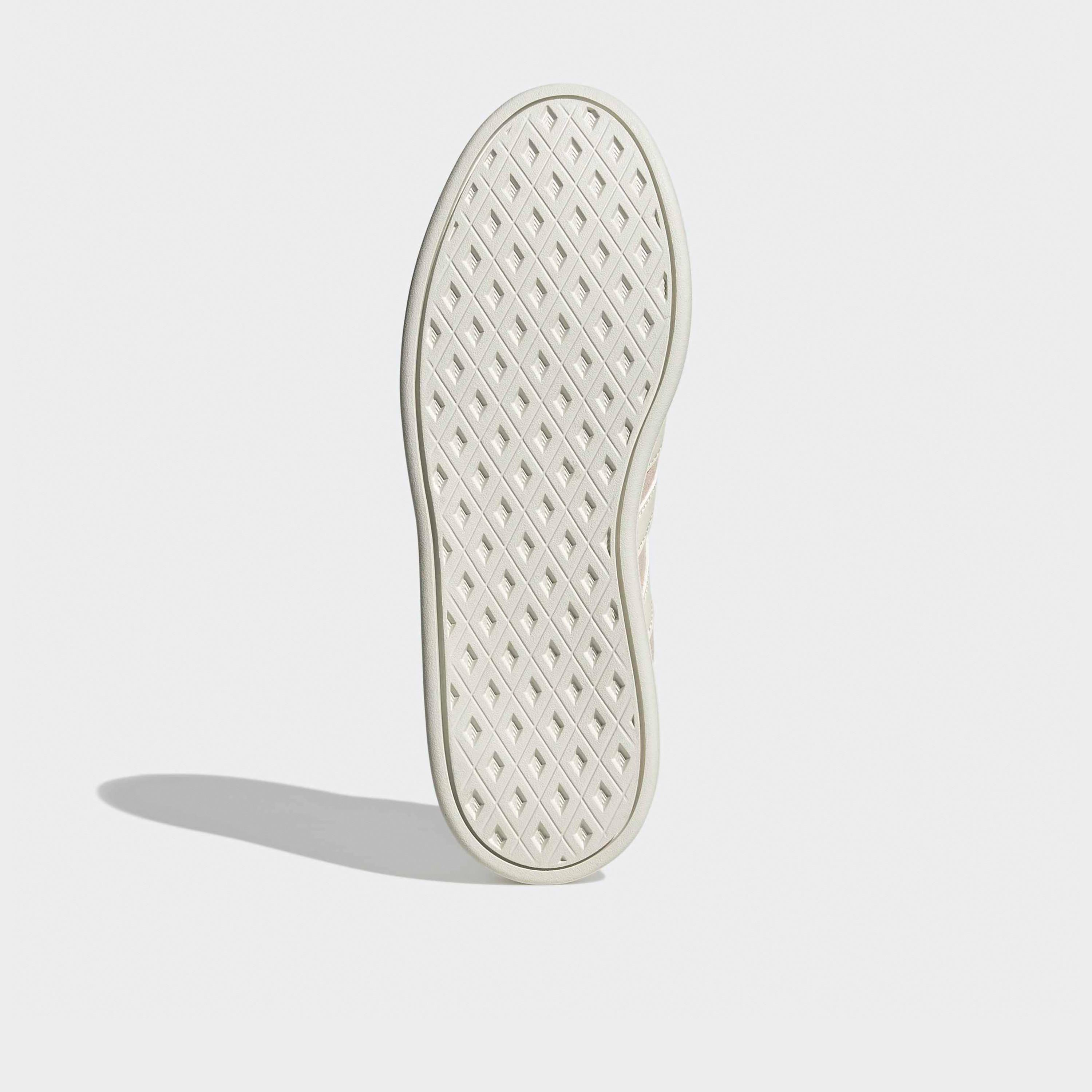 حذاء سنيكرز للنساء بريك نت سليك جلدي بكاحل ورباط إغلاق من أديداس-women-shoes-sneakers-image-4