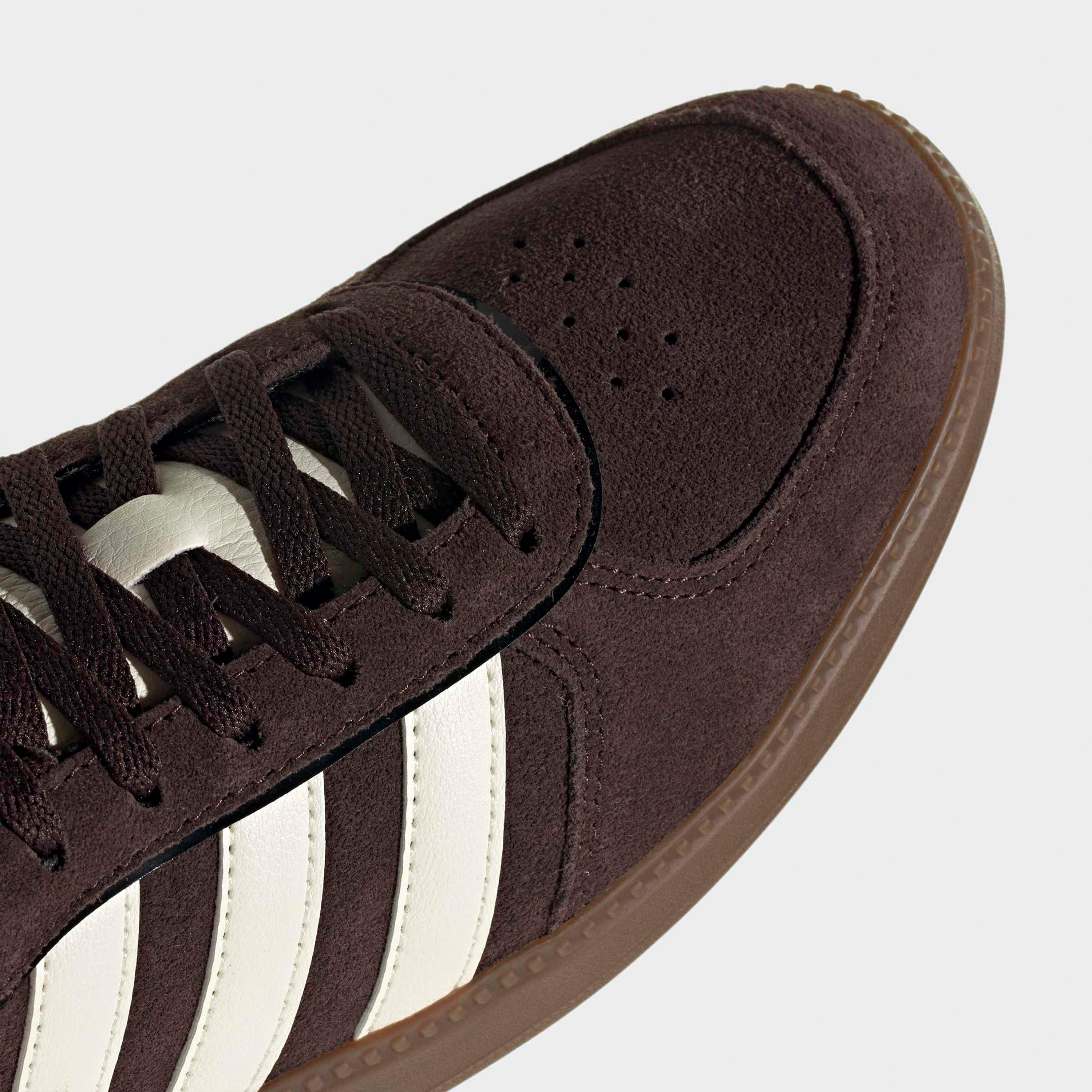 حذاء سنيكرز جلد بطول الكاحل بريكنت سليك للنساء من أديداس-women-shoes-sneakers-image-6
