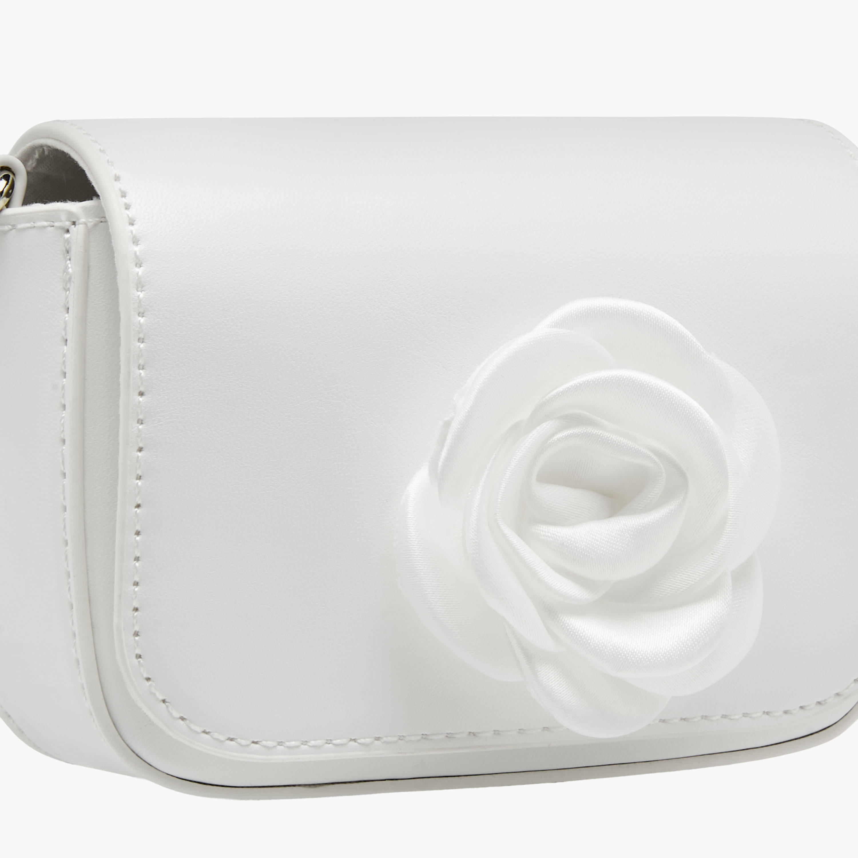 شنطة كروس بودي بتفاصيل زهور مع حزام سلسلة من فلورا بيلا-girls-accessories-bags-image-5