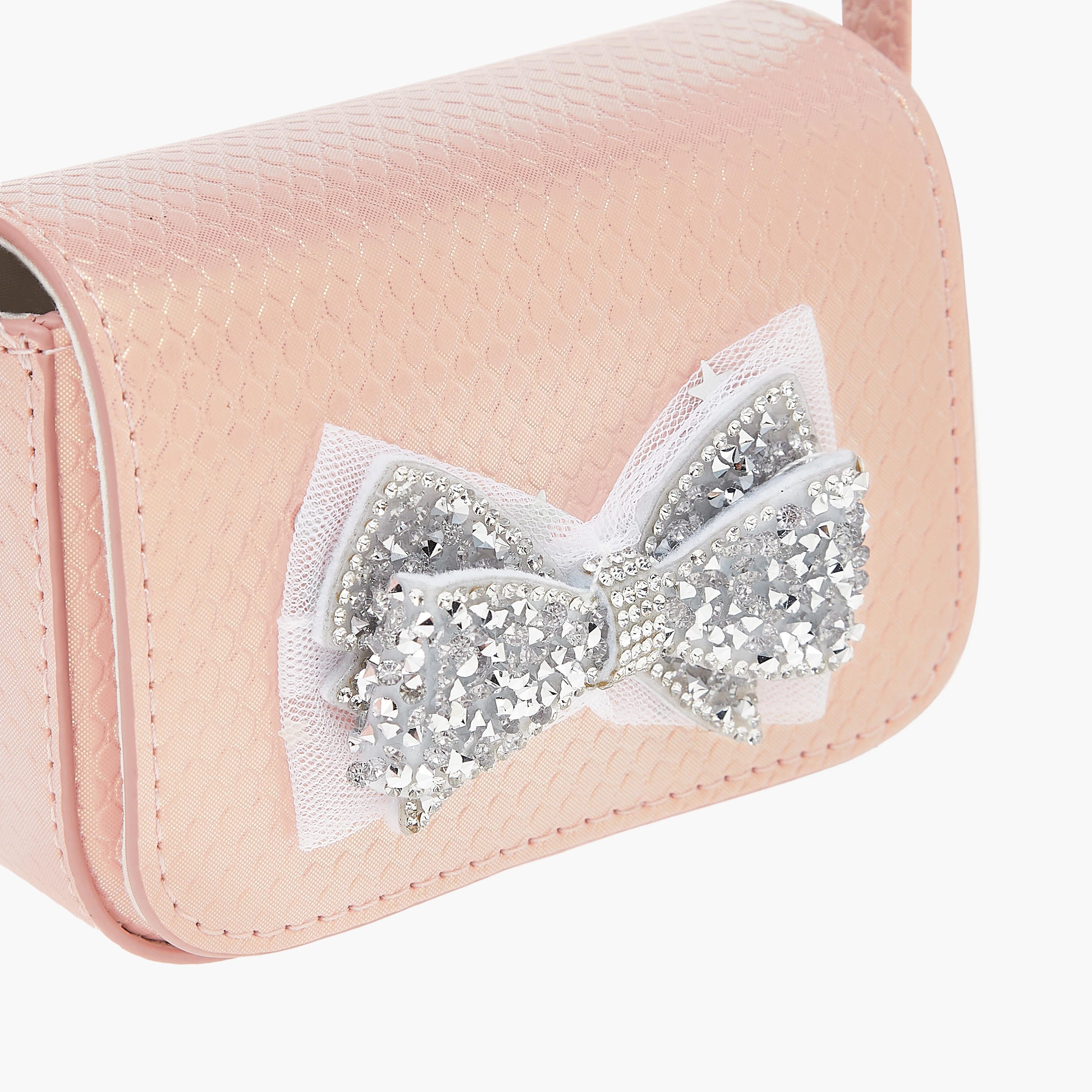 شنطة كروس بودي مزينة بحزام قابل للتعديل وإغلاق مغناطيسي من فلورا بيلا-girls-accessories-bags-image-4