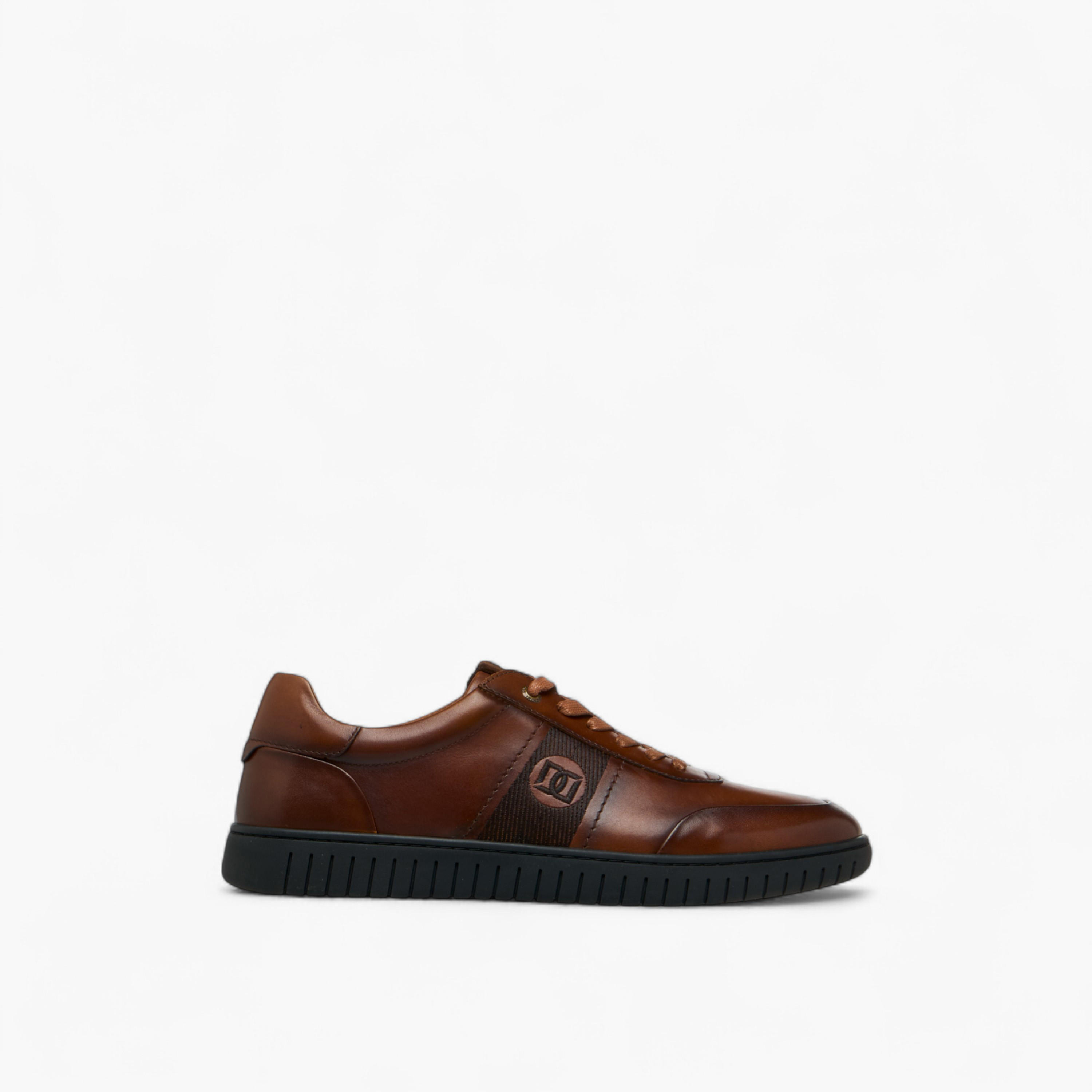 حذاء سنيكرز جلد برباط وتطريز الشعار للرجال من دوتشيني-men-shoes-sneakers-image-3