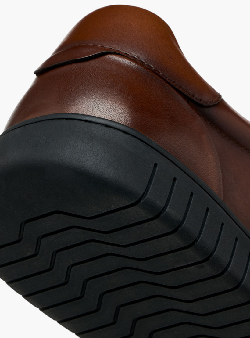 حذاء سنيكرز جلد برباط وتطريز الشعار للرجال من دوتشيني-men-shoes-sneakers-image-5