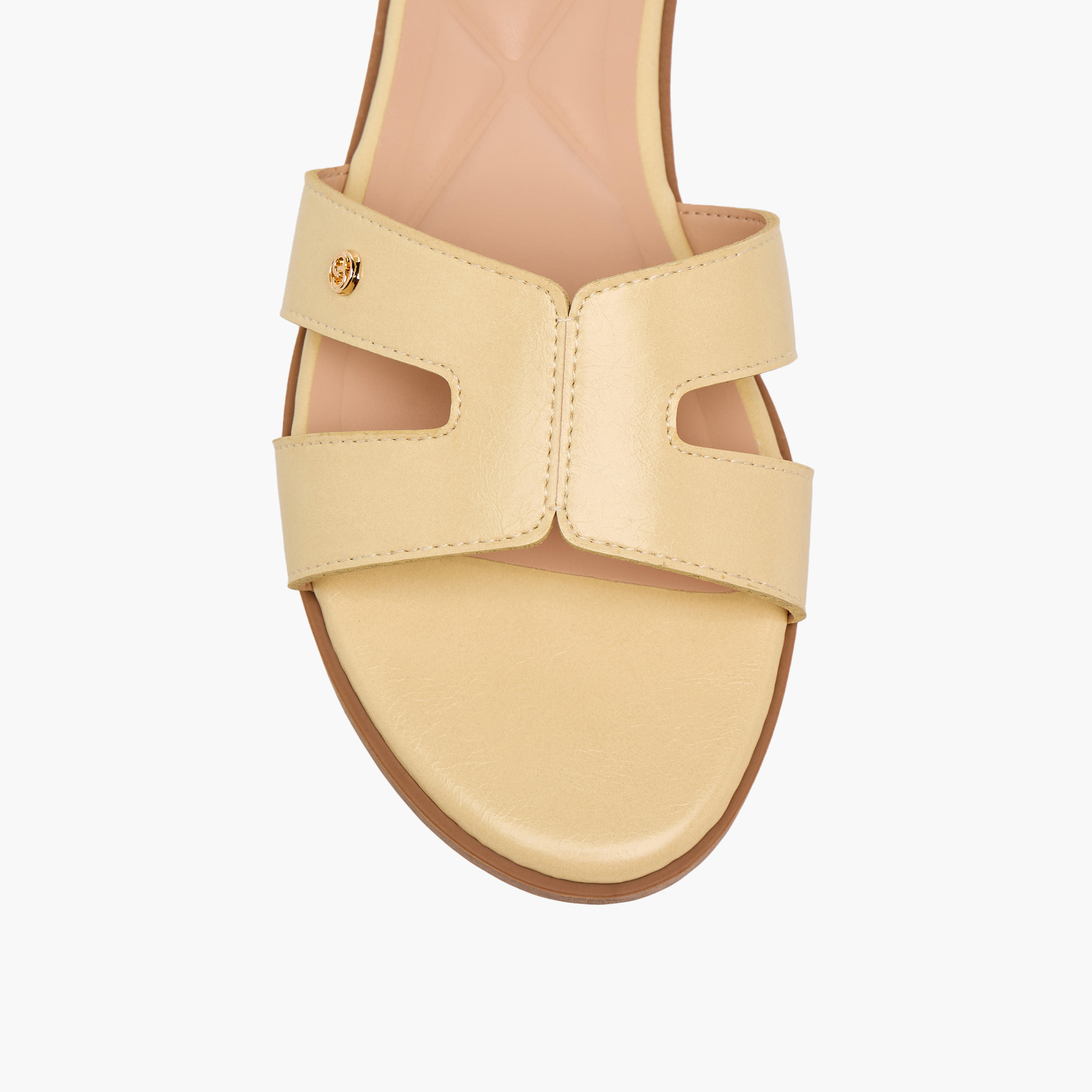 صندل مسطح بتصاميم مفرغة للنساء من سيليست-women-shoes-flats-sandals-image-4