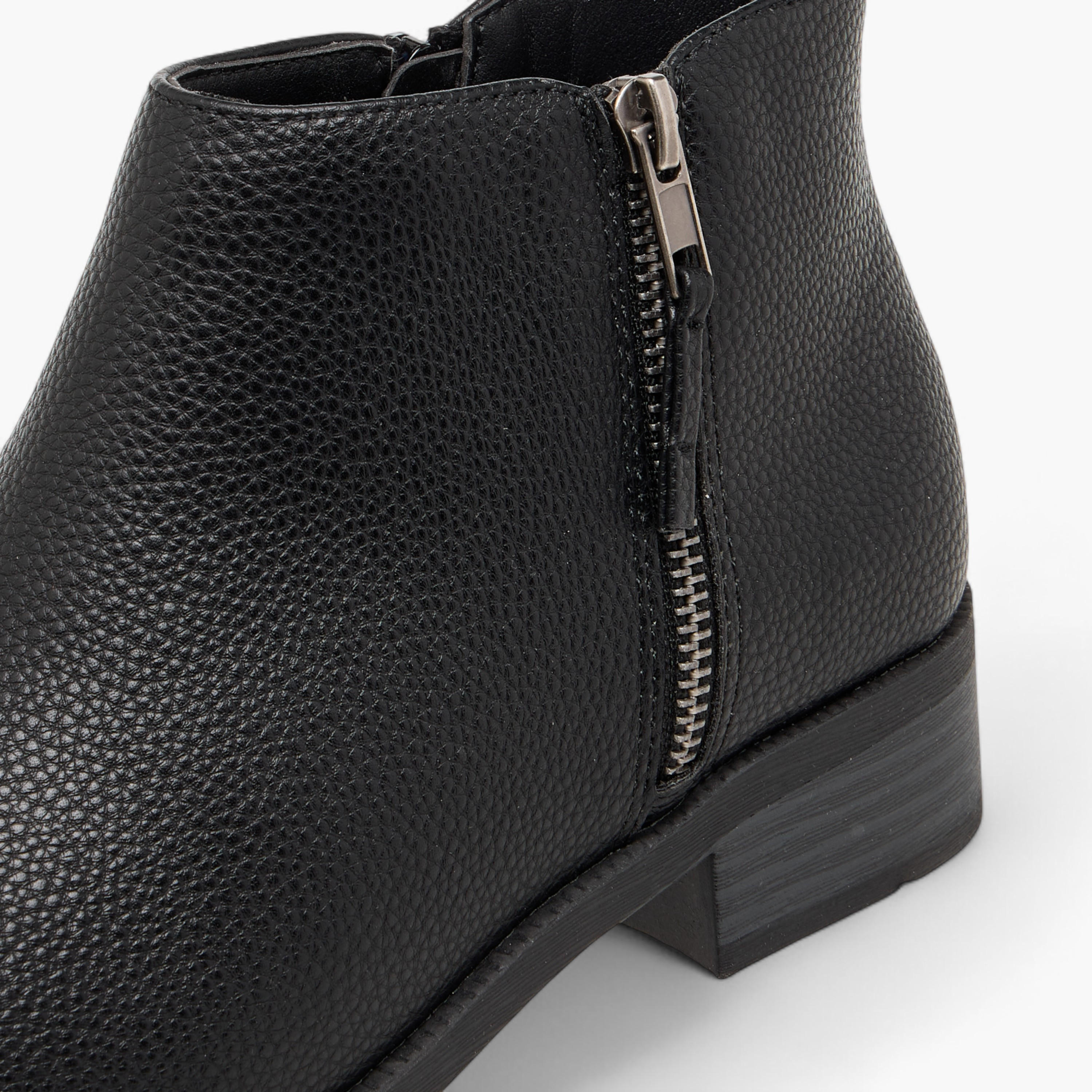 بوت كاحل سادة بسحاب إغلاق من فلورا بيلا-women-shoes-boots-image-4