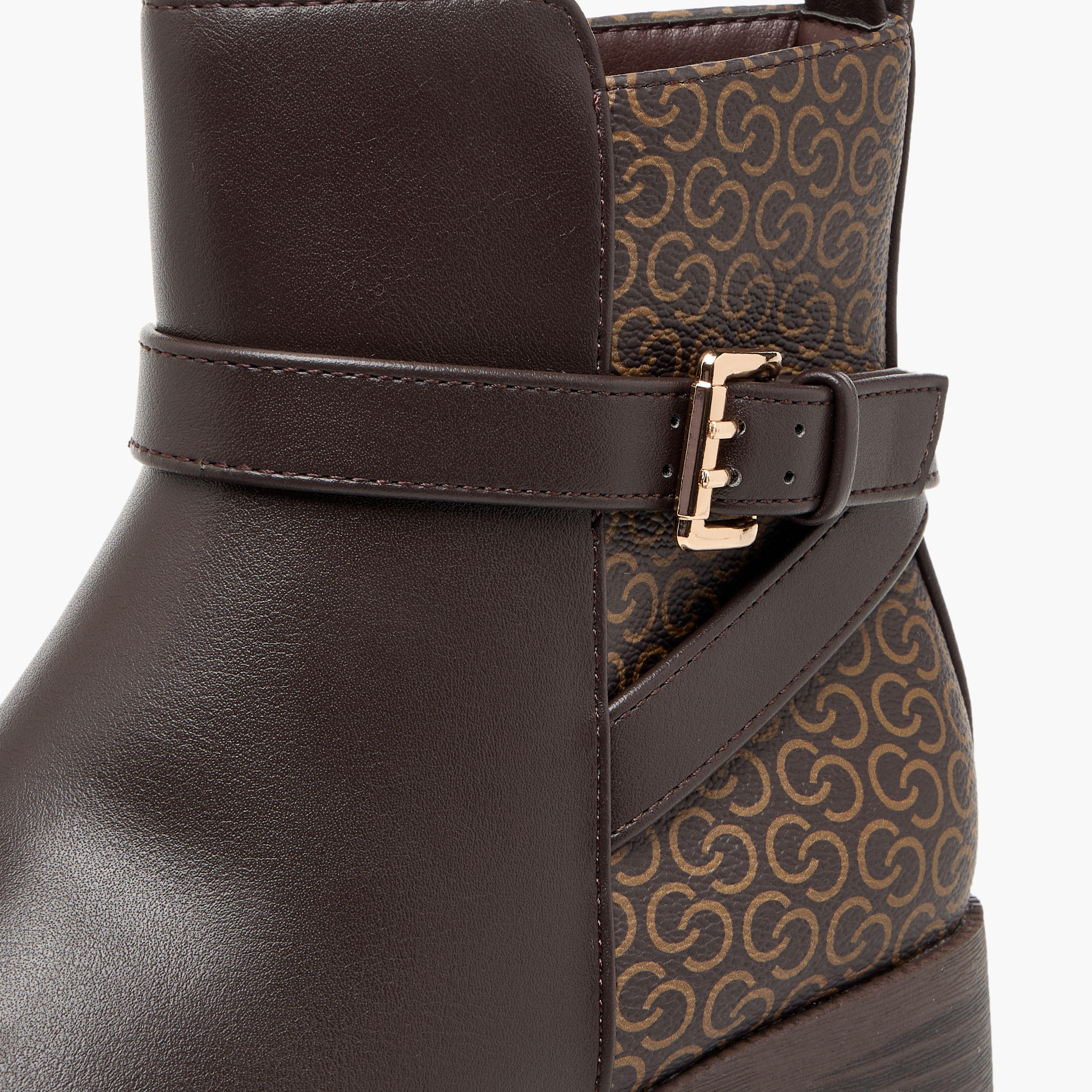 بوت بطول الكاحل بكعب سميك وسحاب إغلاق وطبعات مونوجرام للنساء من سيليست-women-shoes-boots-image-6