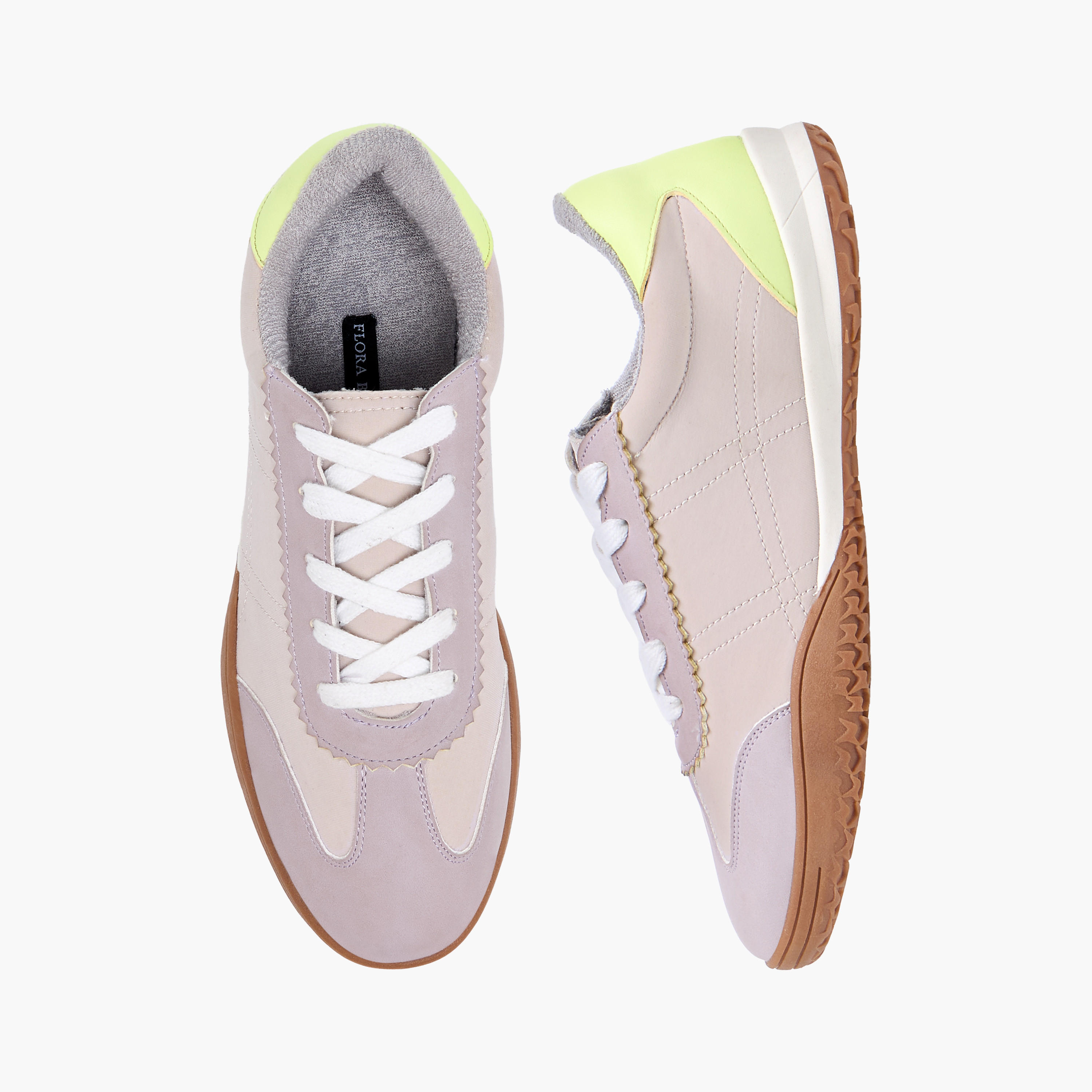 حذاء برباط إغلاق وألواح من فلورا بيلا-women-shoes-sneakers-image-1