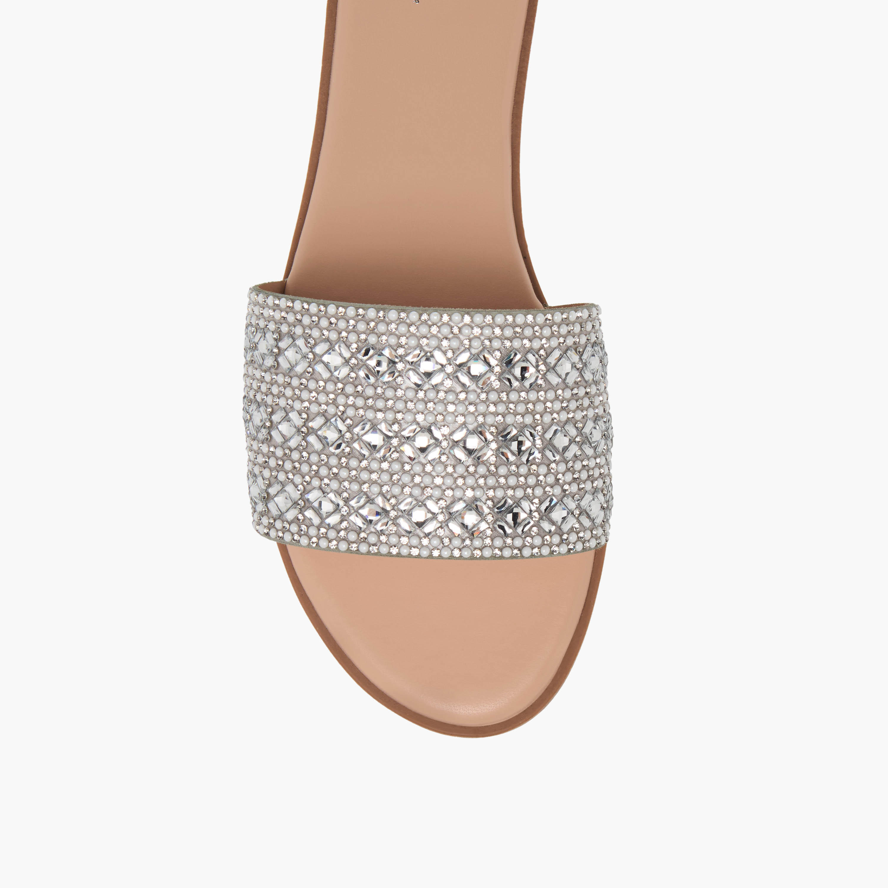 صندل سهل الارتداء مزين للنساء من سيليست-women-shoes-flats-sandals-image-4