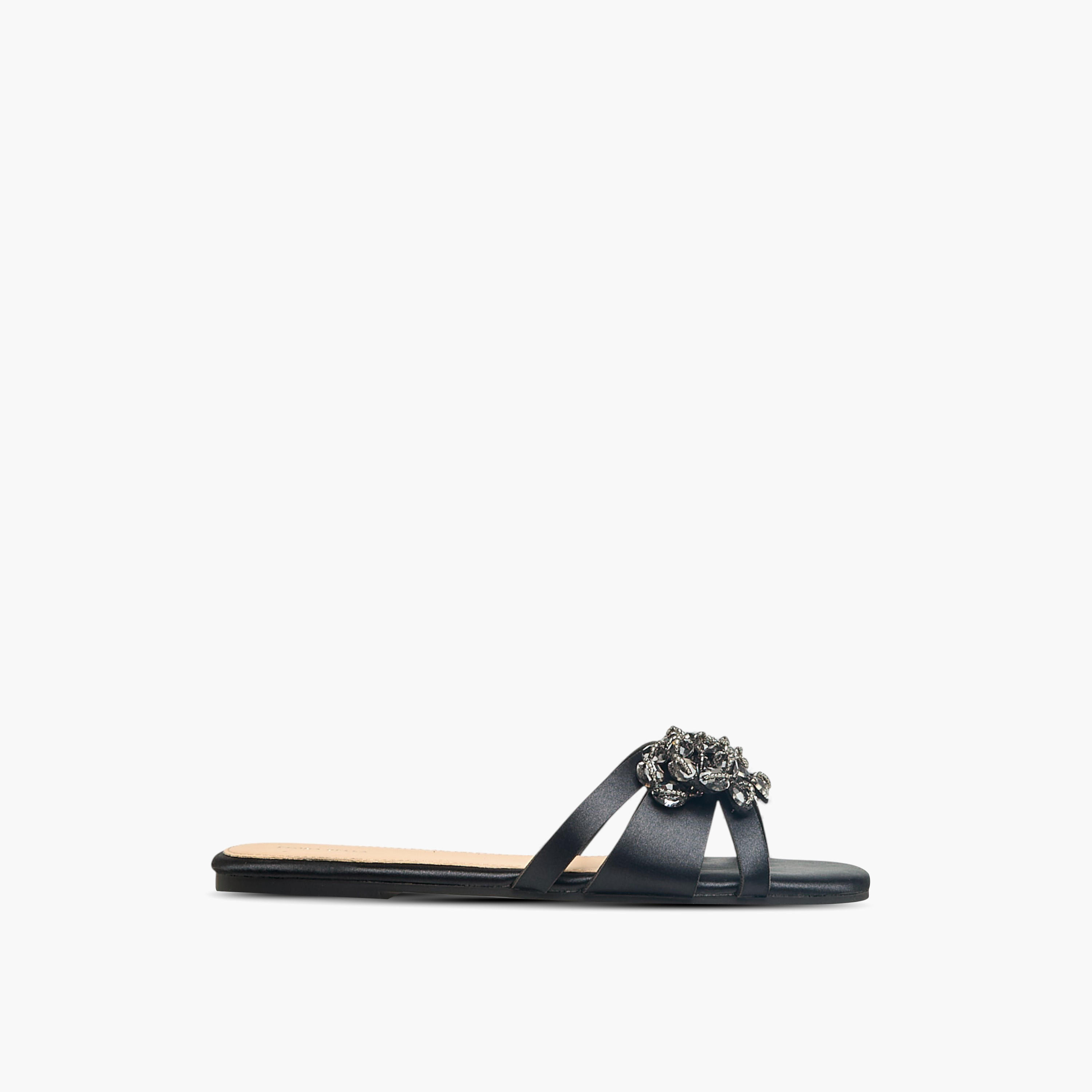 صندل مسطح سهل الارتداء مزين للنساء من فلورا بيلا-women-shoes-flats-sandals-image-3