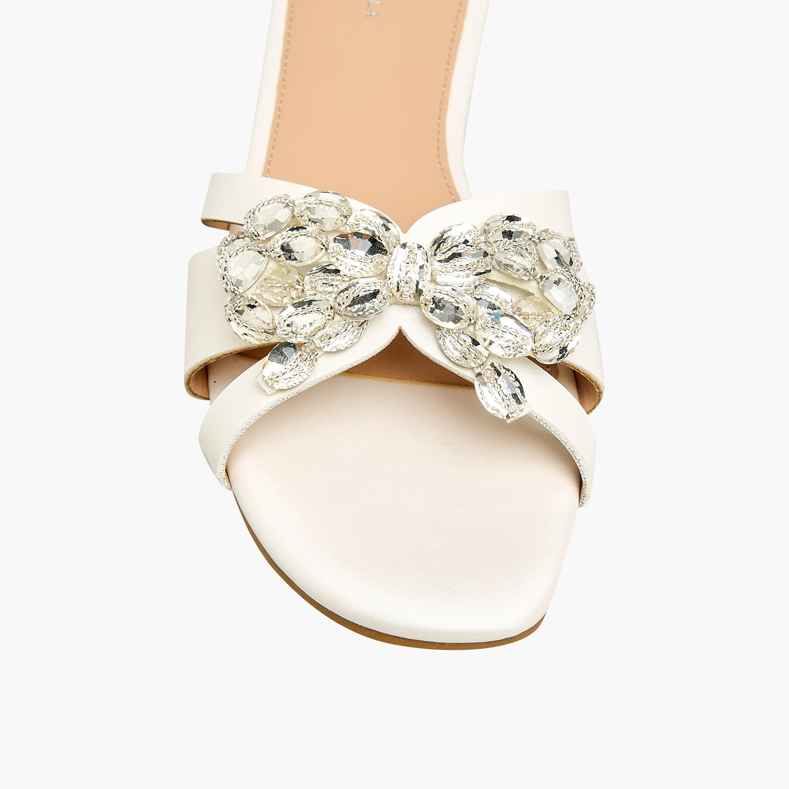 صندل مسطح سهل الارتداء مزين للنساء من فلورا بيلا-women-shoes-flats-sandals-image-4
