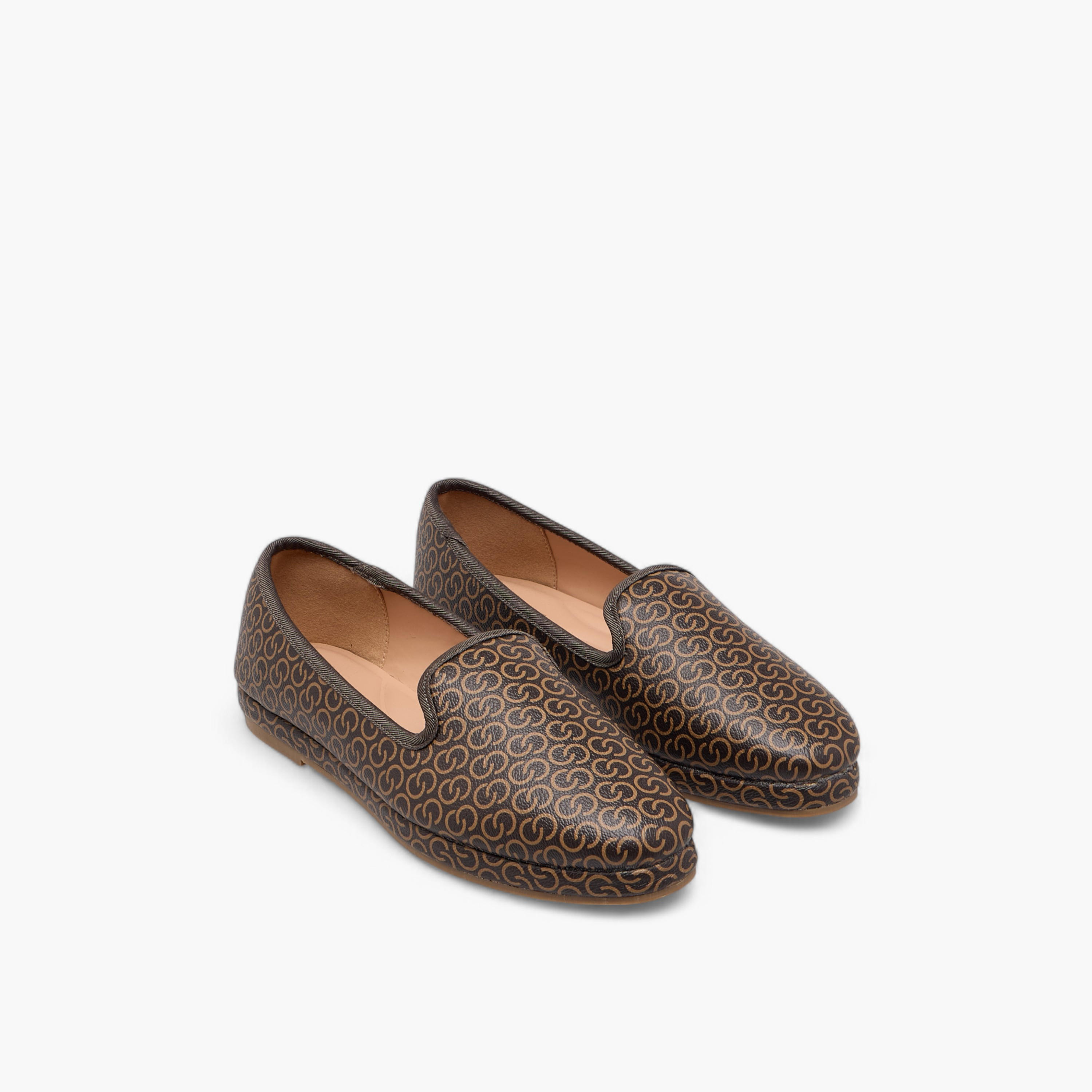 حذاء سهل الارتداء بطبعات مونوجرام للنساء من سيليست-women-shoes-ballerinas-image-1