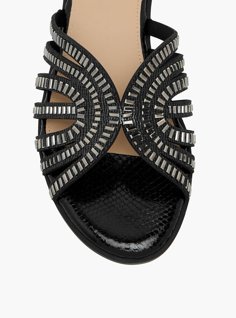صندل سهل الارتداء بتزيينات للنساء من فلورا بيلا-women-shoes-flats-sandals-image-5