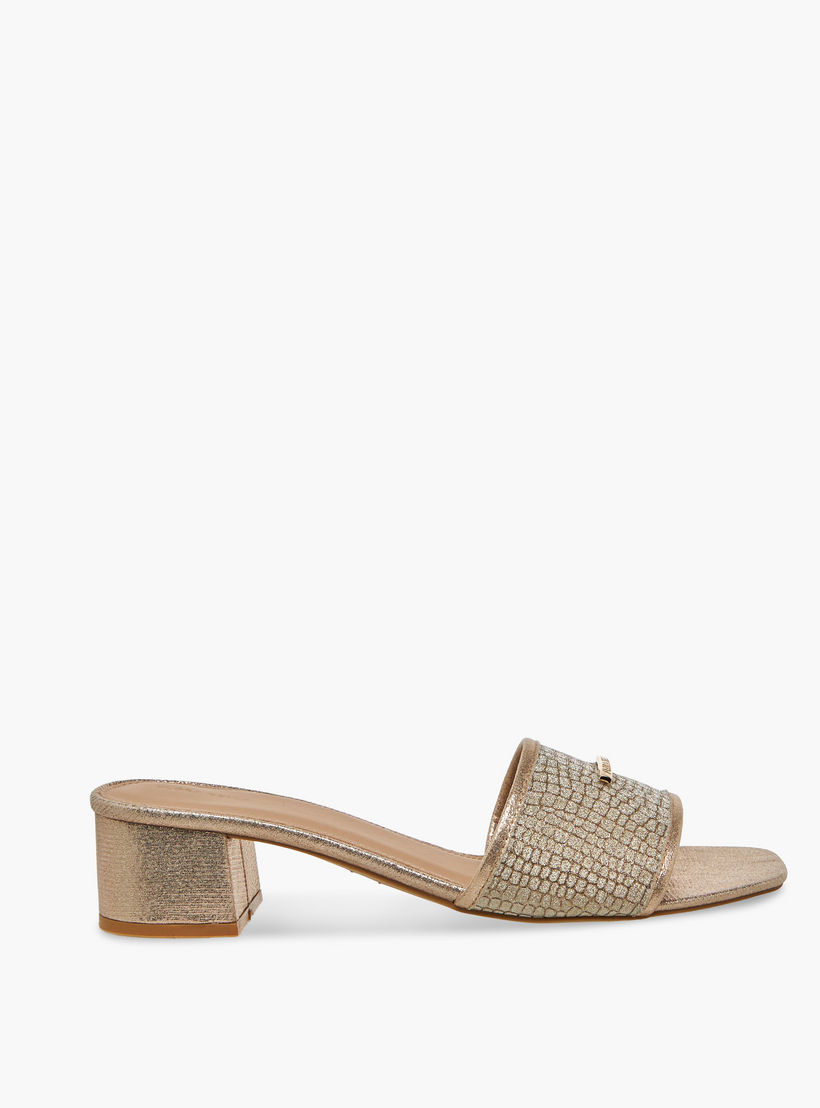 صندل مزين بكعب سميك للنساء من فلورا بيلا-women-shoes-sandals-heeled-image-3