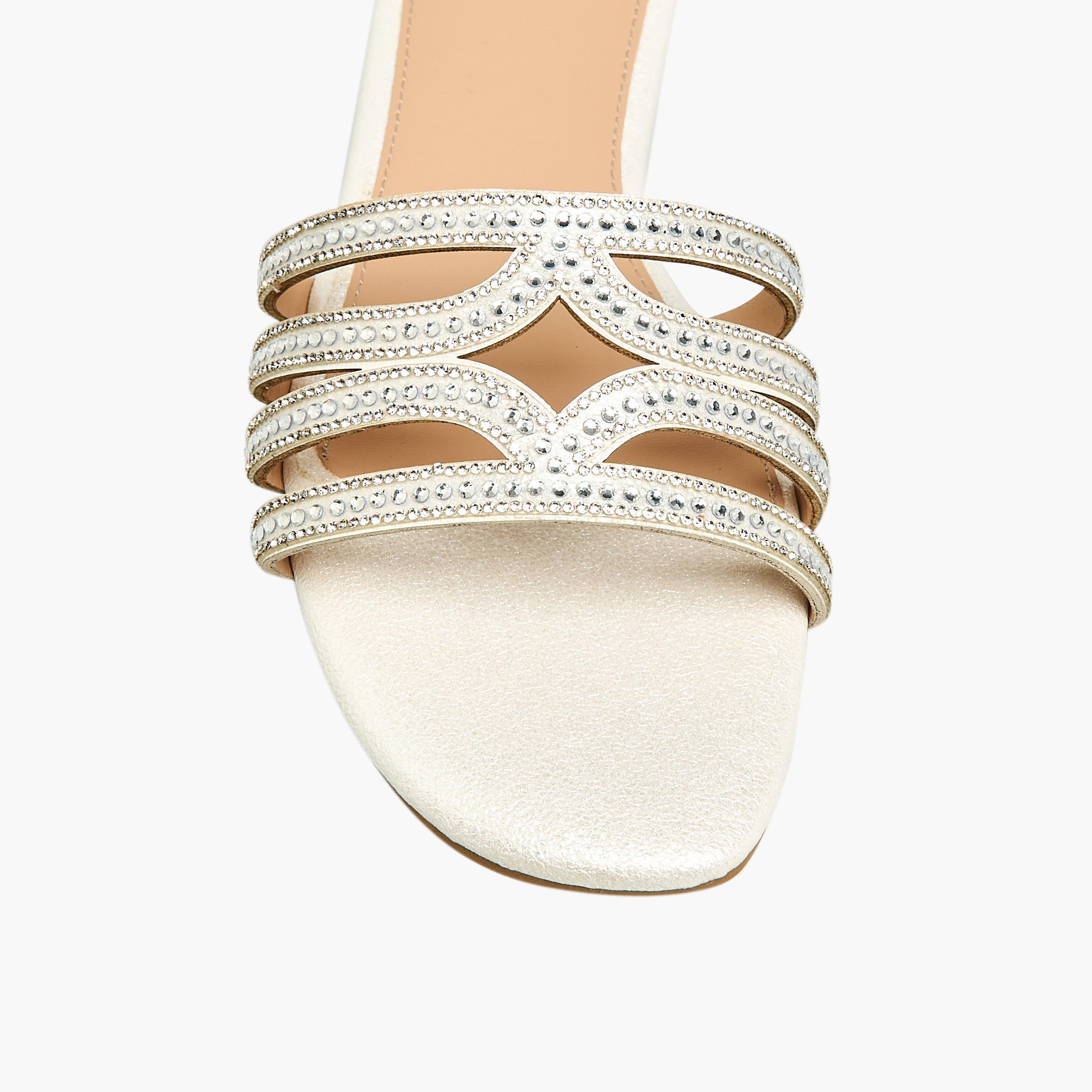 صندل مسطح سهل الارتداء مزين للنساء من فلورا بيلا-women-shoes-flats-sandals-image-4