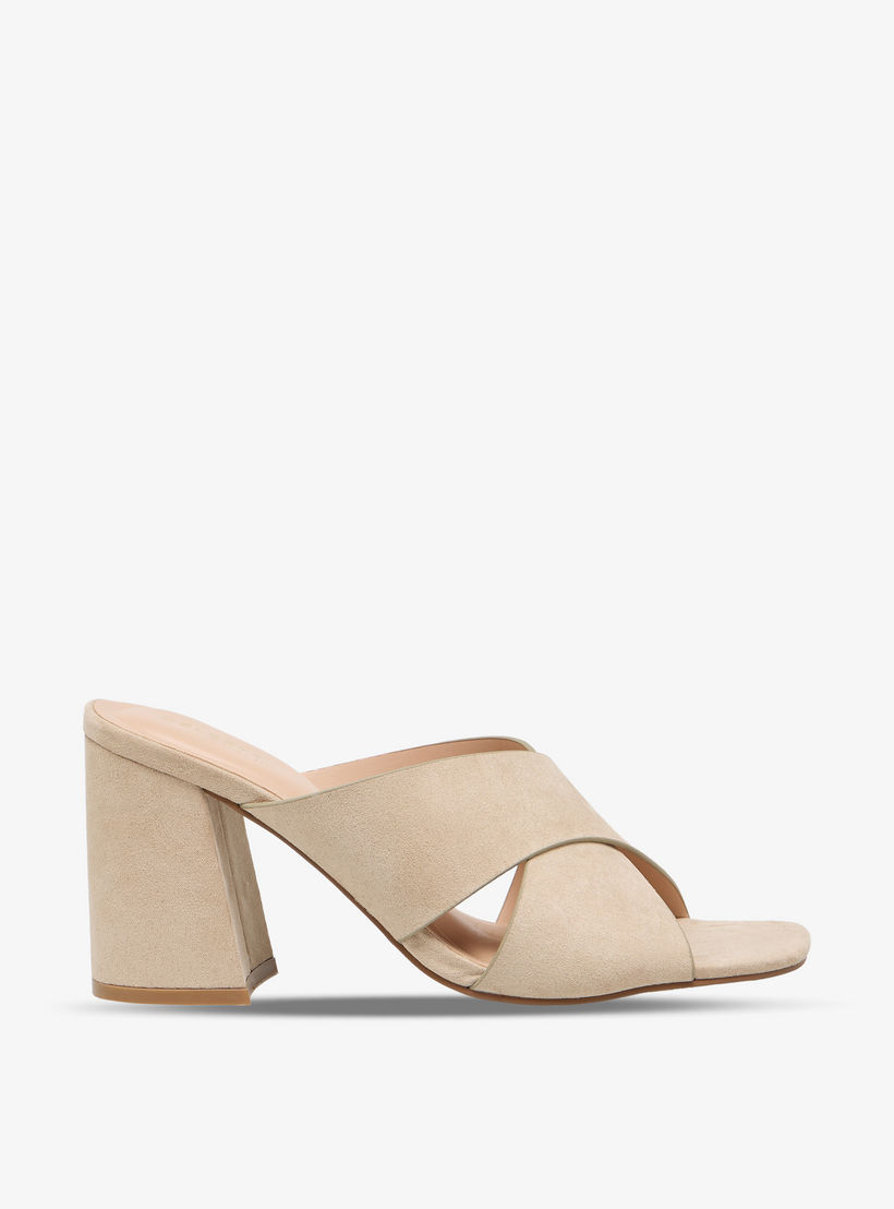 صندل بكعب سميك للنساء من سيليست-women-shoes-sandals-heeled-image-3