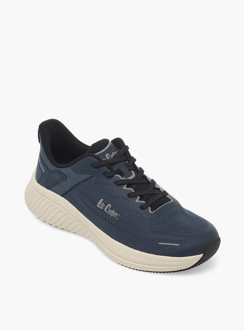 حذاء سنيكرز برباط إغلاق وملمس بارز للرجال من لي كوبر-men-shoes-sneakers-image-2
