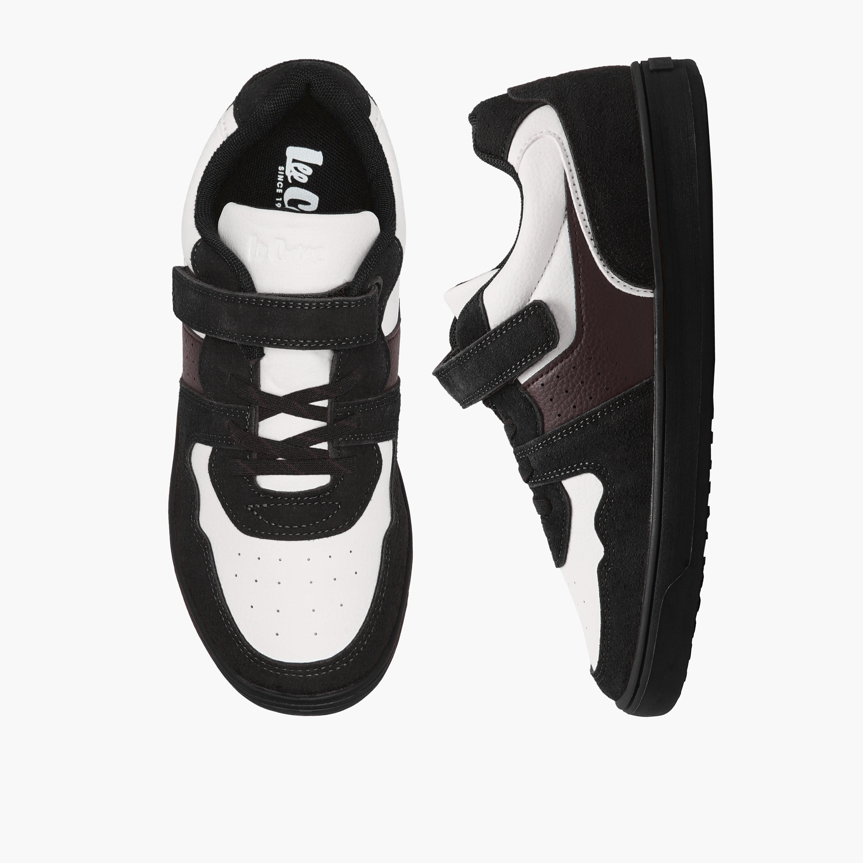 حذاء بشريط إغلاق للأطفال من لي كوبر-boys-shoes-sneakers-image-1
