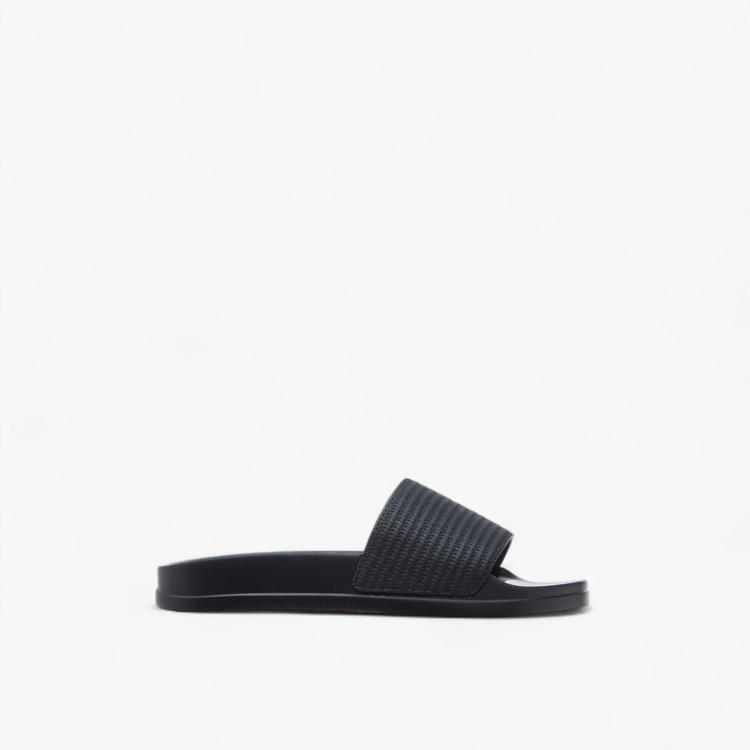 شبشب خفيف سهل الارتداء بارز الملمس للنساء من سيليست-women-shoes-flipflopsandslides-image-2