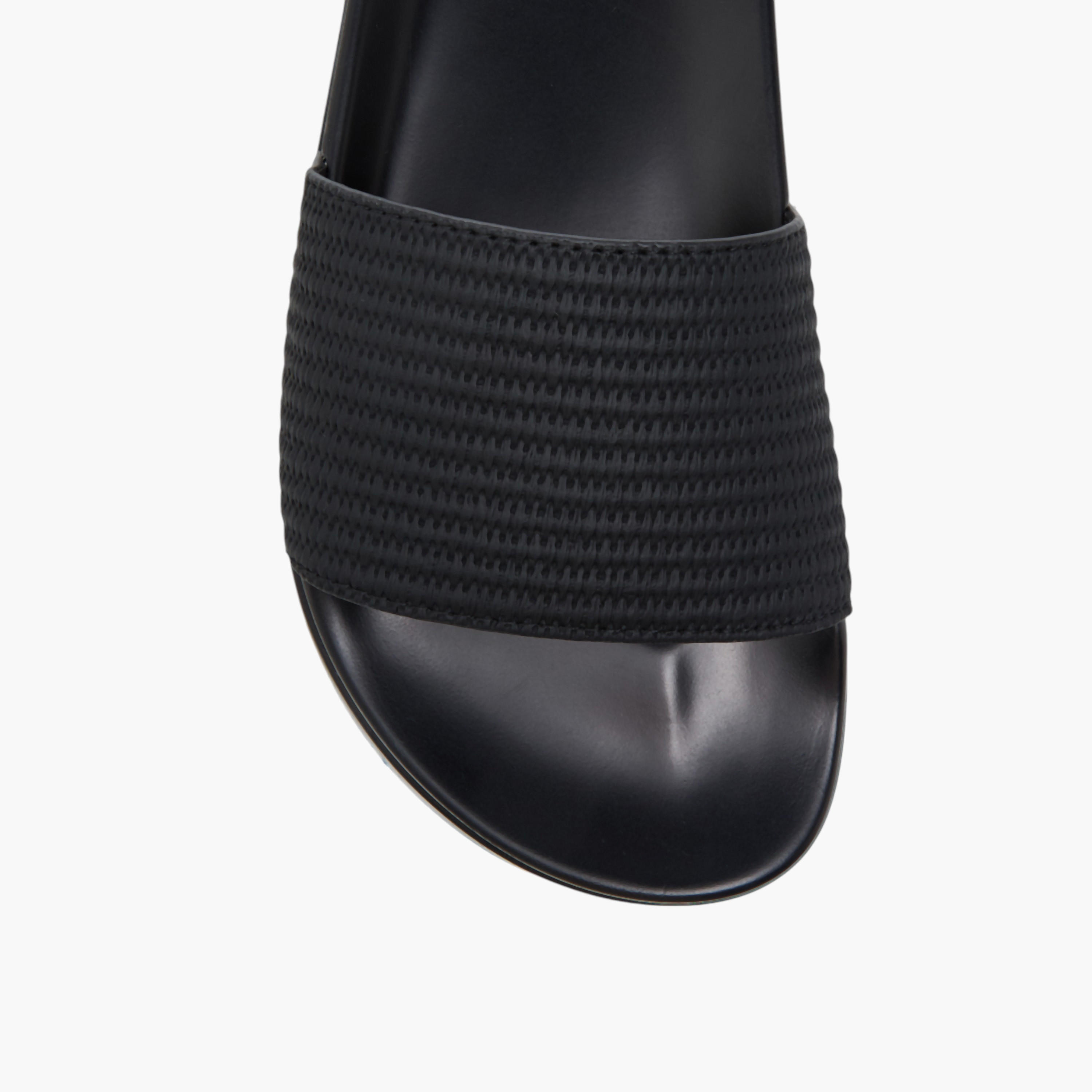 شبشب خفيف سهل الارتداء بارز الملمس للنساء من سيليست-women-shoes-flipflopsandslides-image-3