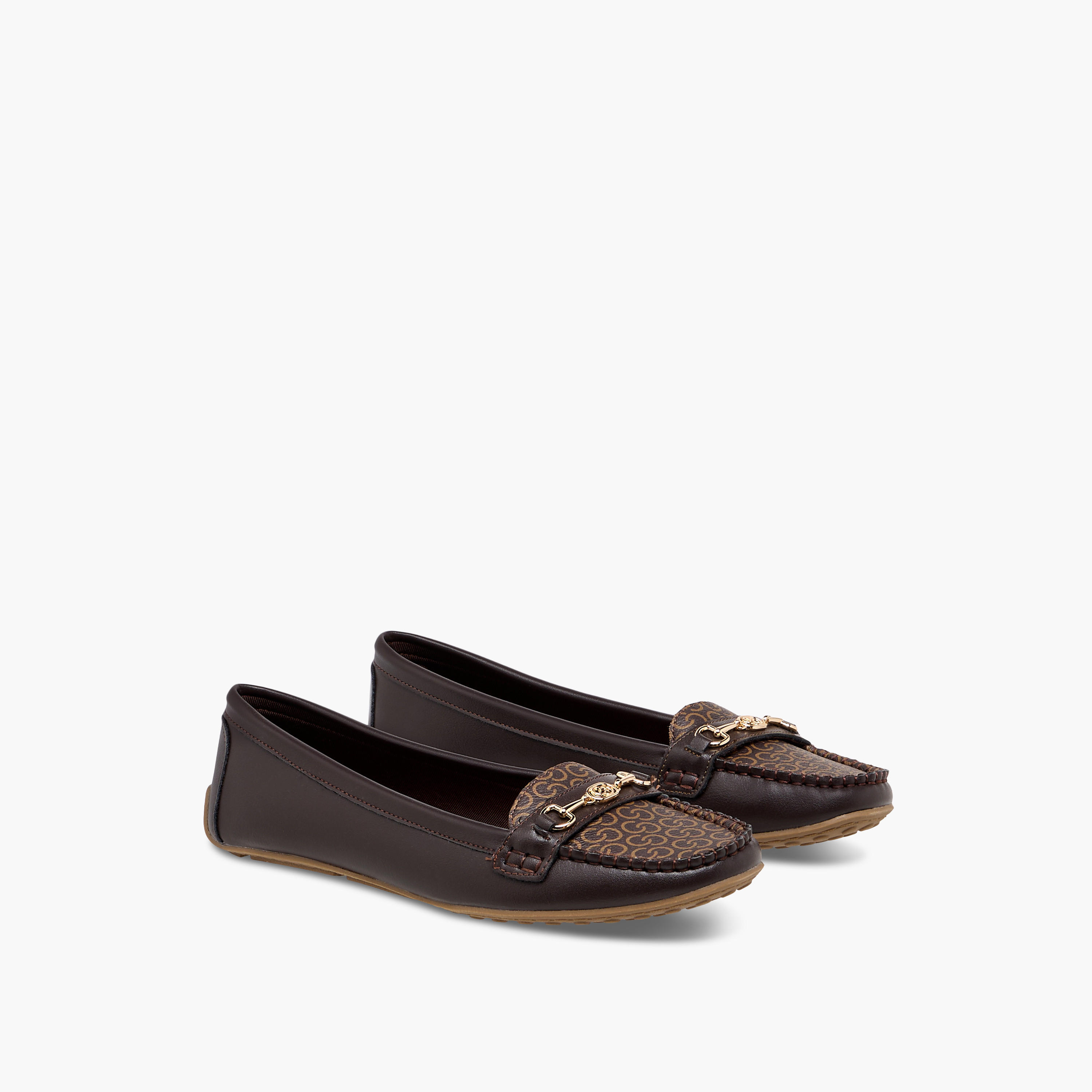 حذاء سهل الارتداء بطبعات مونوجرام للنساء من سيليست-women-shoes-loafersandmoccasins-image-1