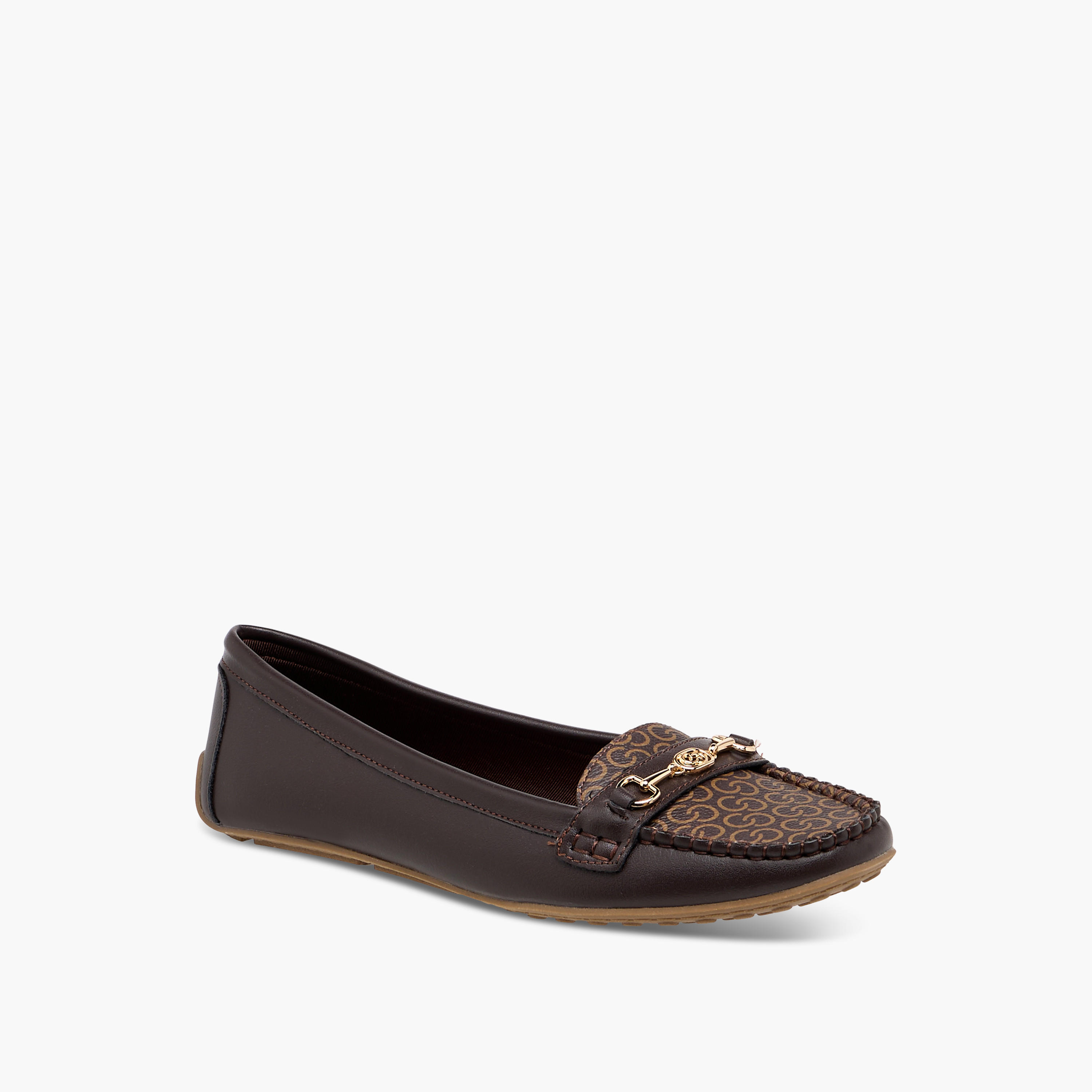 حذاء سهل الارتداء بطبعات مونوجرام للنساء من سيليست-women-shoes-loafersandmoccasins-image-2