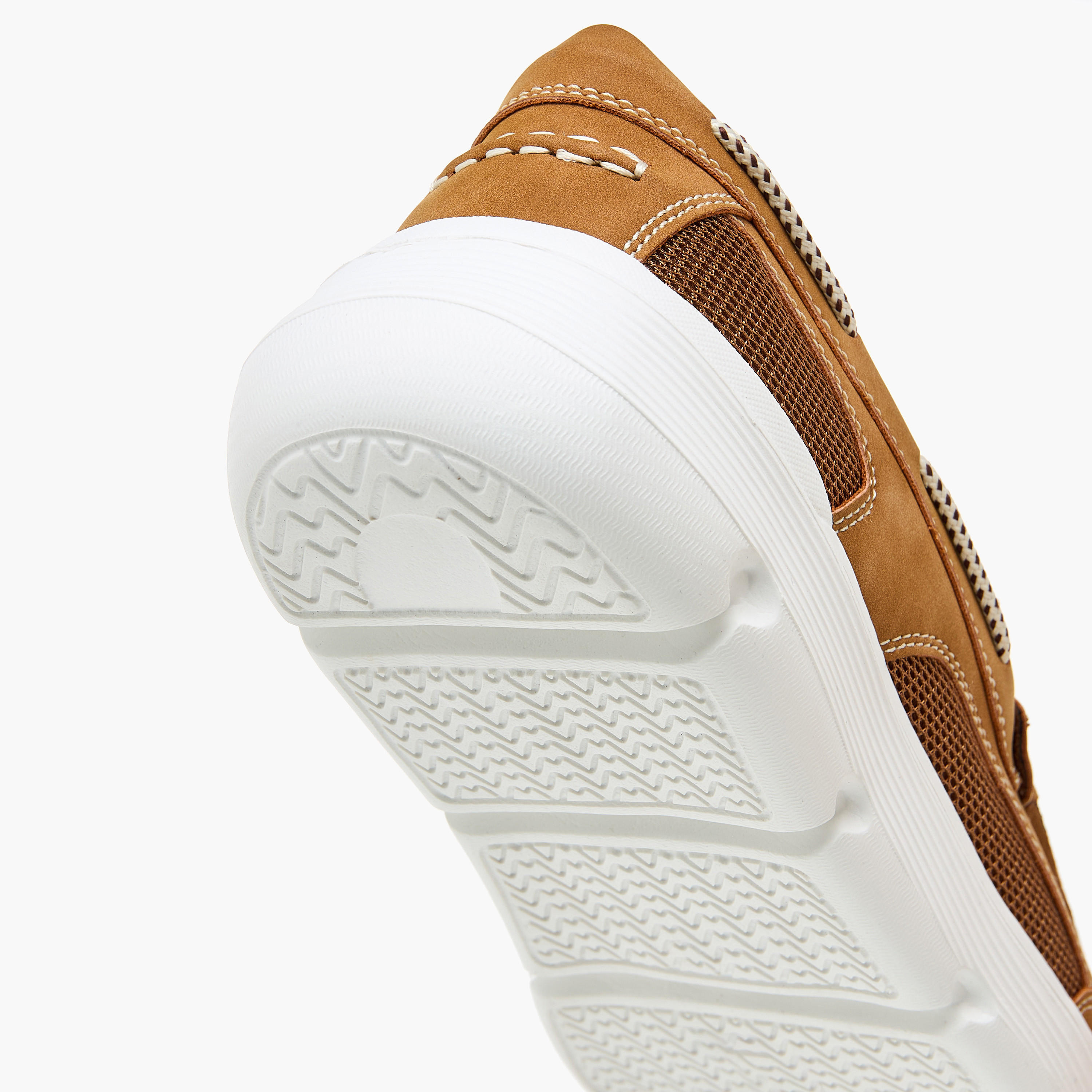 حذاء موكاسين سهل الارتداء بارز الملمس من إل بي إل من شو إكسبرس-men-shoes-loafersandmoccasins-image-5