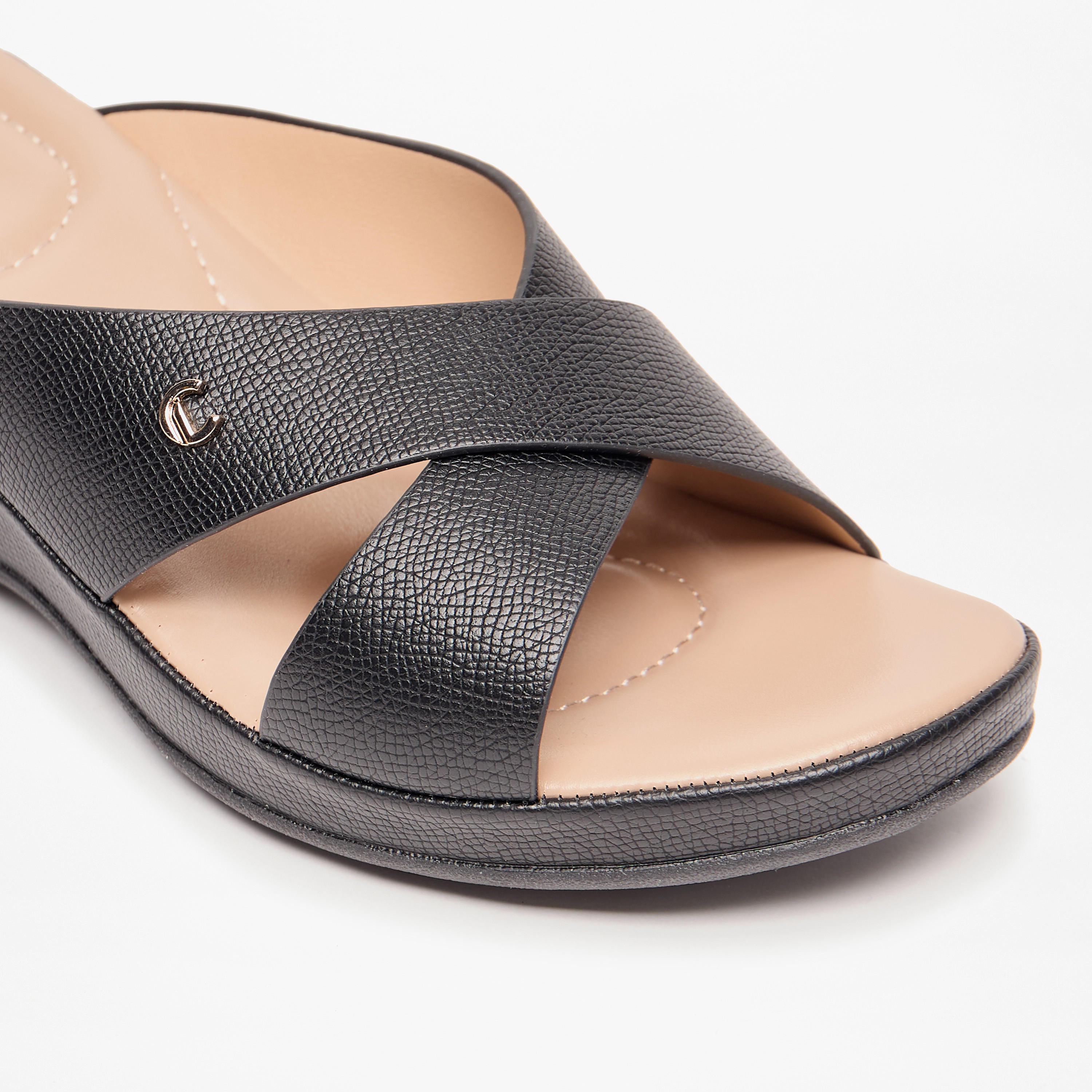 صندل سادة سهل الارتداء بحزام متقاطع وكعب ويدج من لو كونفورت-women-shoes-sandals-heeled-image-5