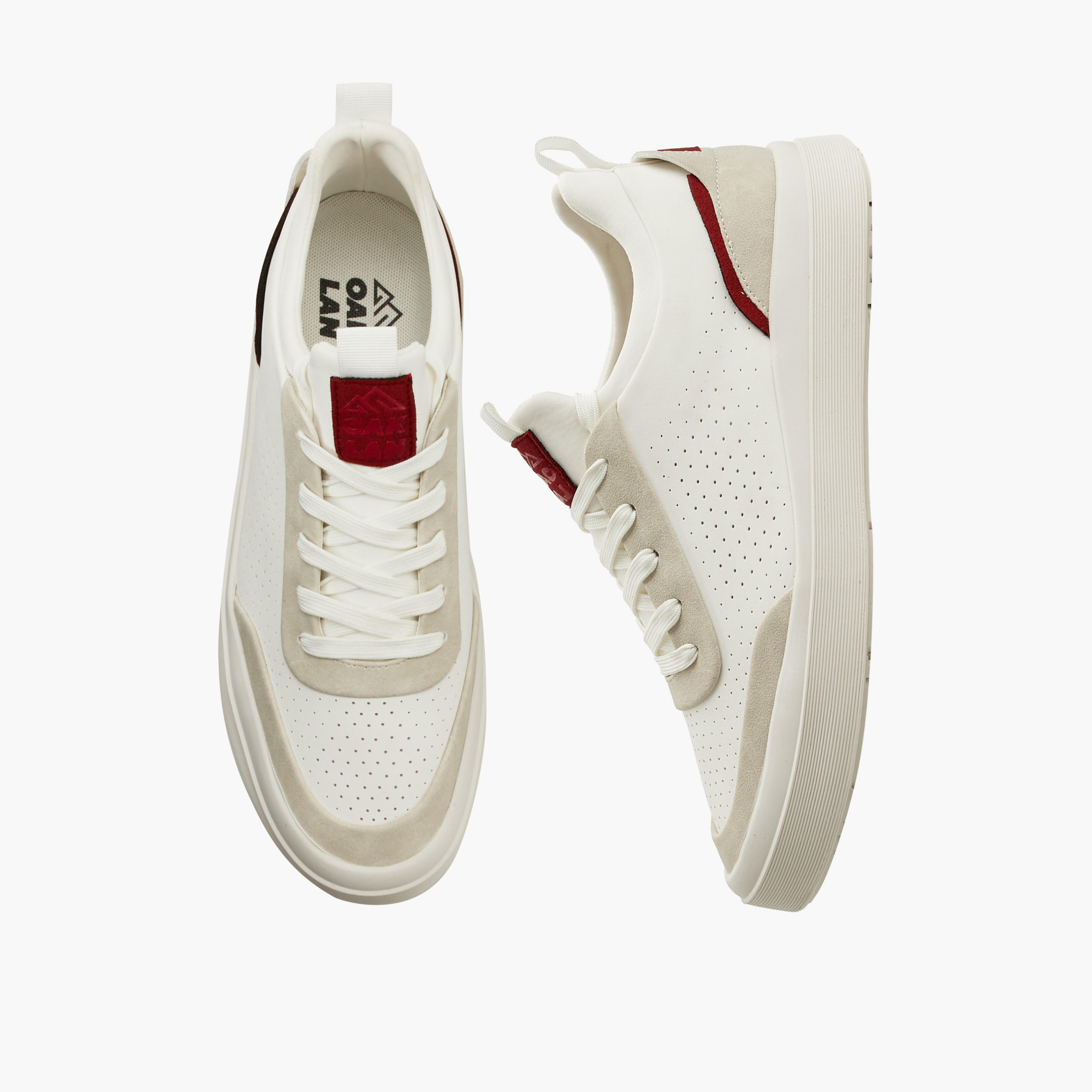 حذاء سنيكرز بطول الكاحل ورباط إغلاق للرجال من أوكلان من شو إكسبريس-men-shoes-sneakers-image-1