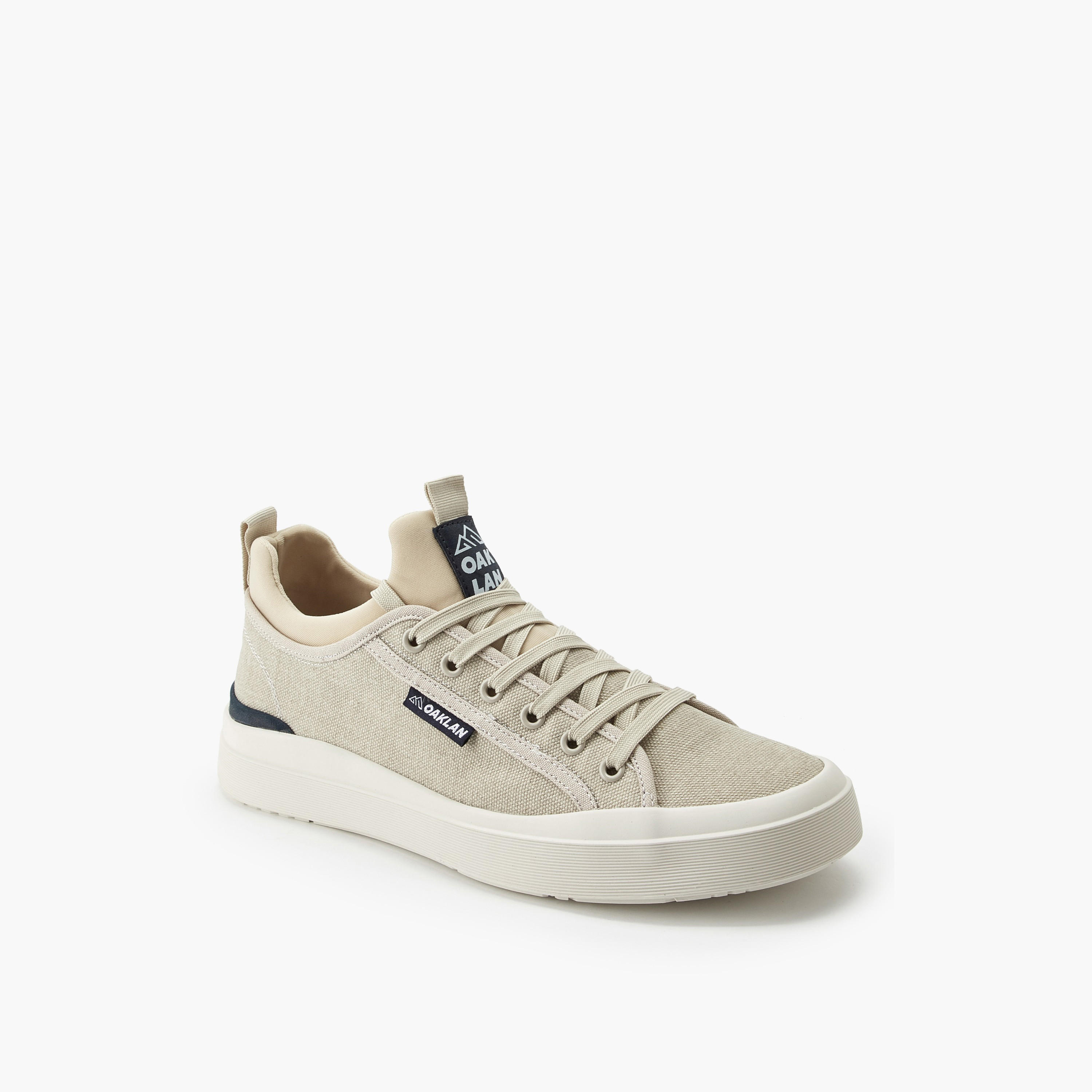 حذاء سنيكرز كانفاس برباط إغلاق للرجال من أوكلان من شو إكسبريس-men-shoes-sneakers-image-2
