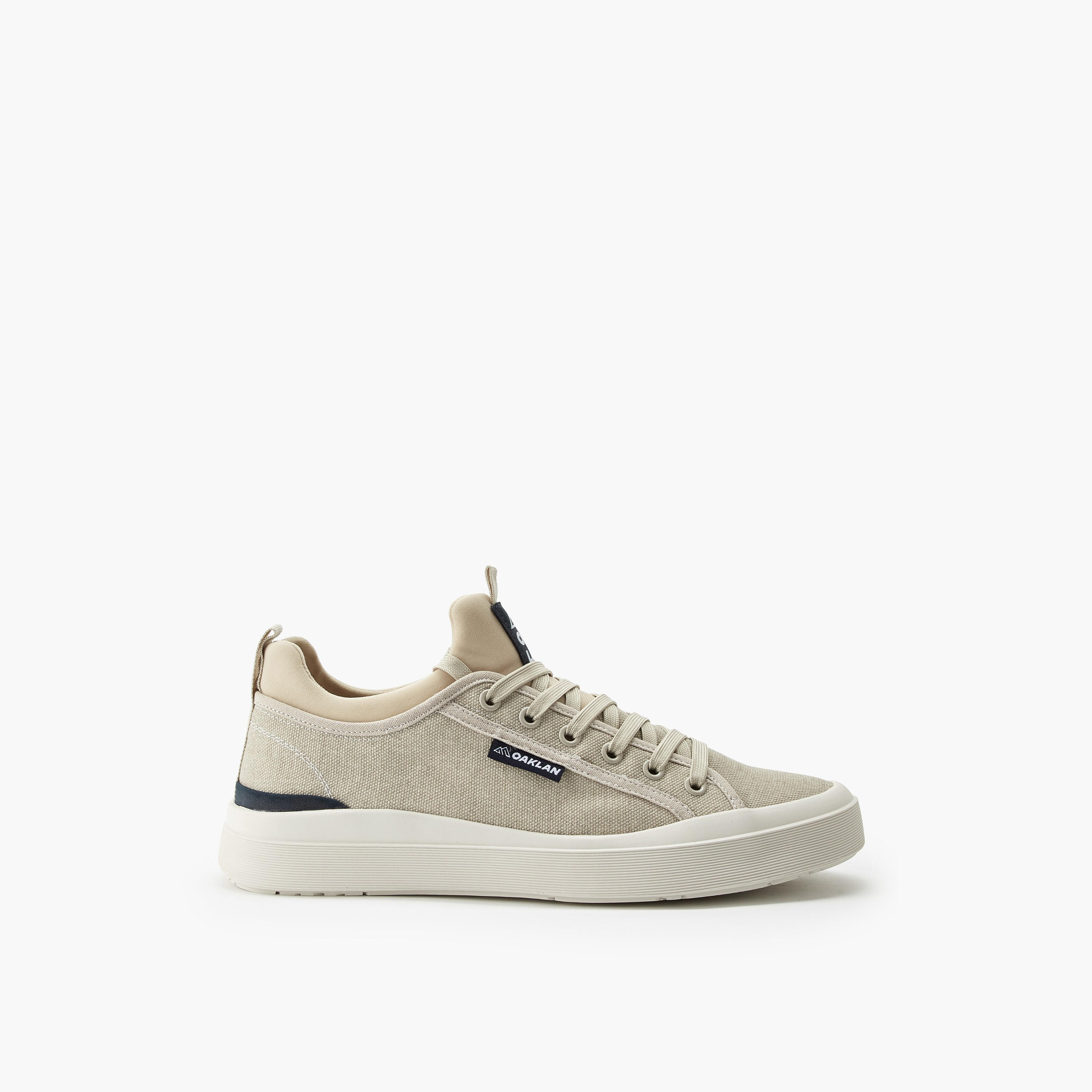 حذاء سنيكرز كانفاس برباط إغلاق للرجال من أوكلان من شو إكسبريس-men-shoes-sneakers-image-3