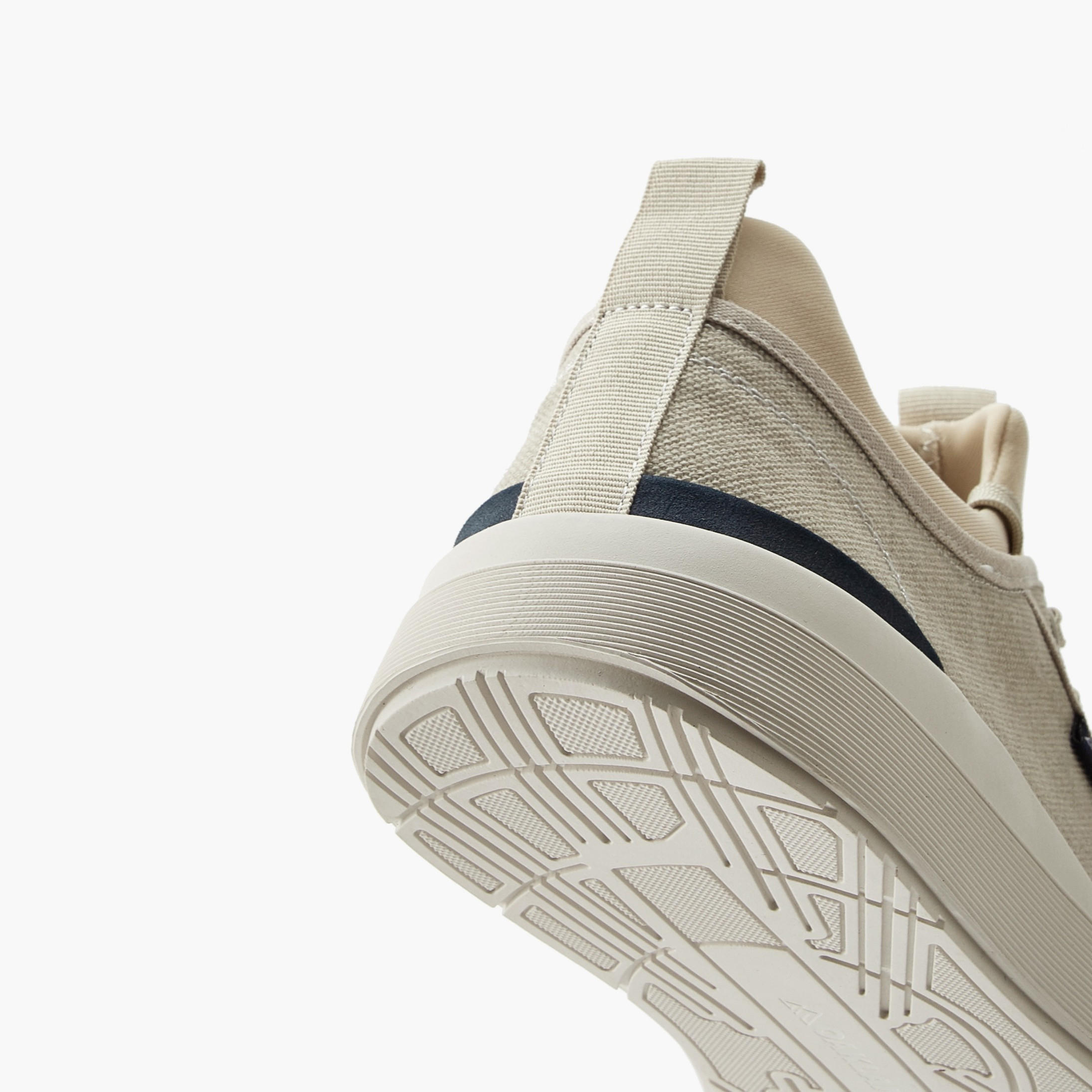 حذاء سنيكرز كانفاس برباط إغلاق للرجال من أوكلان من شو إكسبريس-men-shoes-sneakers-image-5