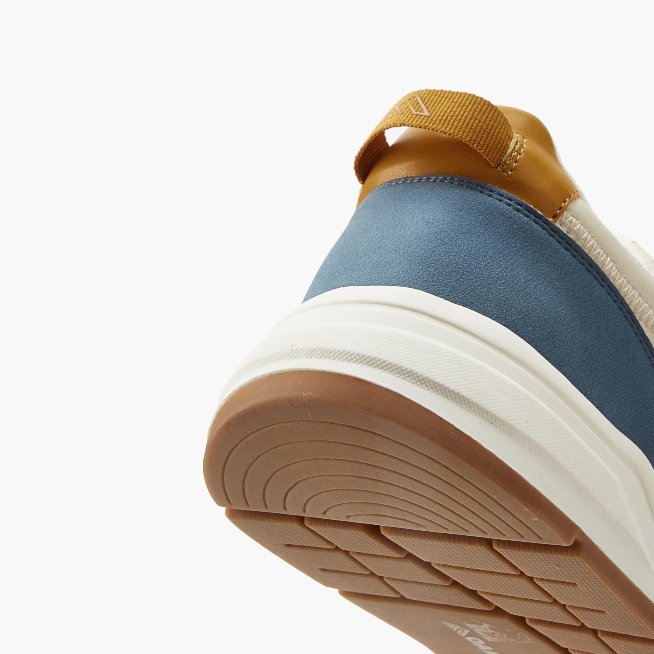 حذاء رياضي برباط للرجال من أوكلان - شو إكسبرس-men-shoes-sports-image-5