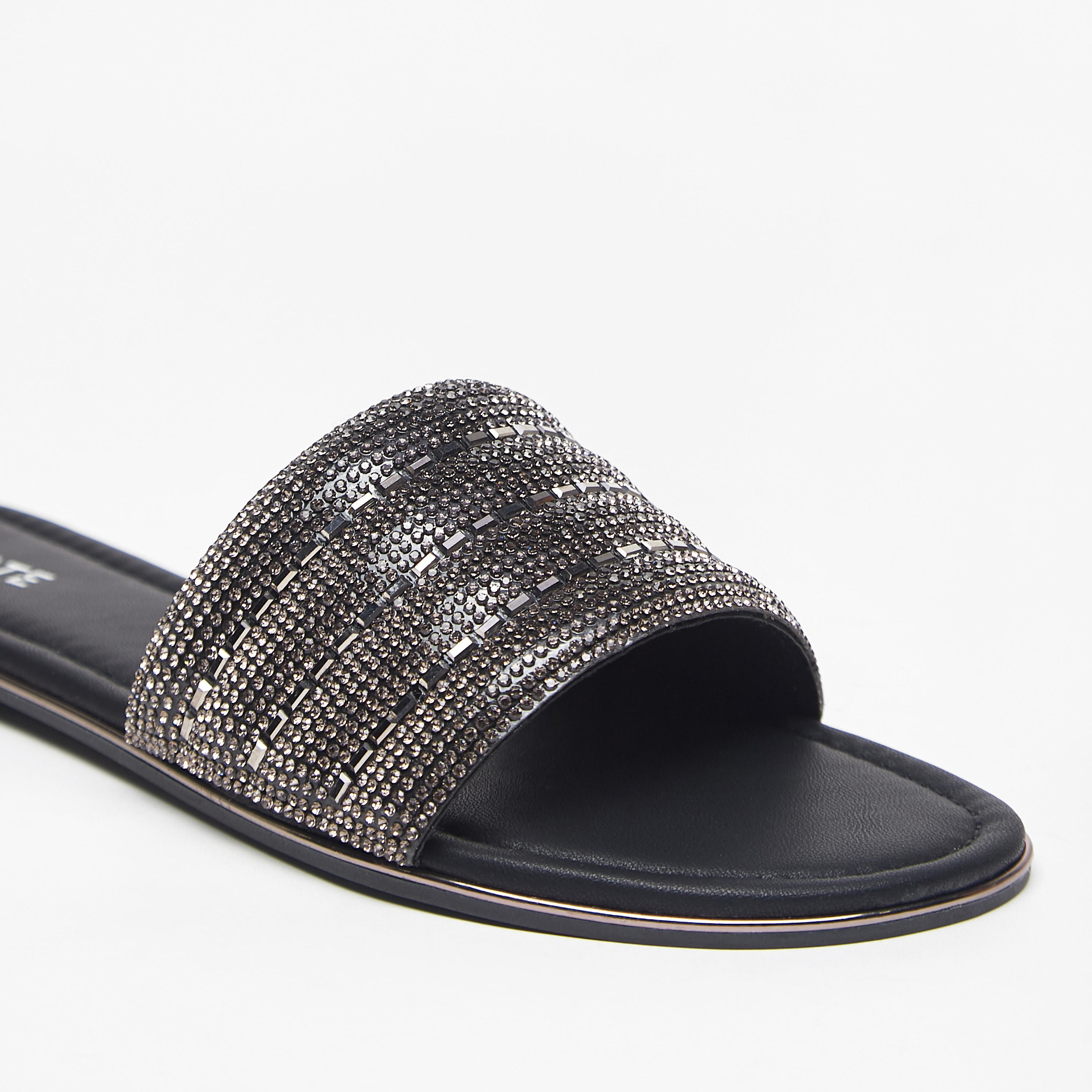 صندل خفيف سهل الارتداء ومزين للنساء من سيليست-women-shoes-flats-sandals-image-5