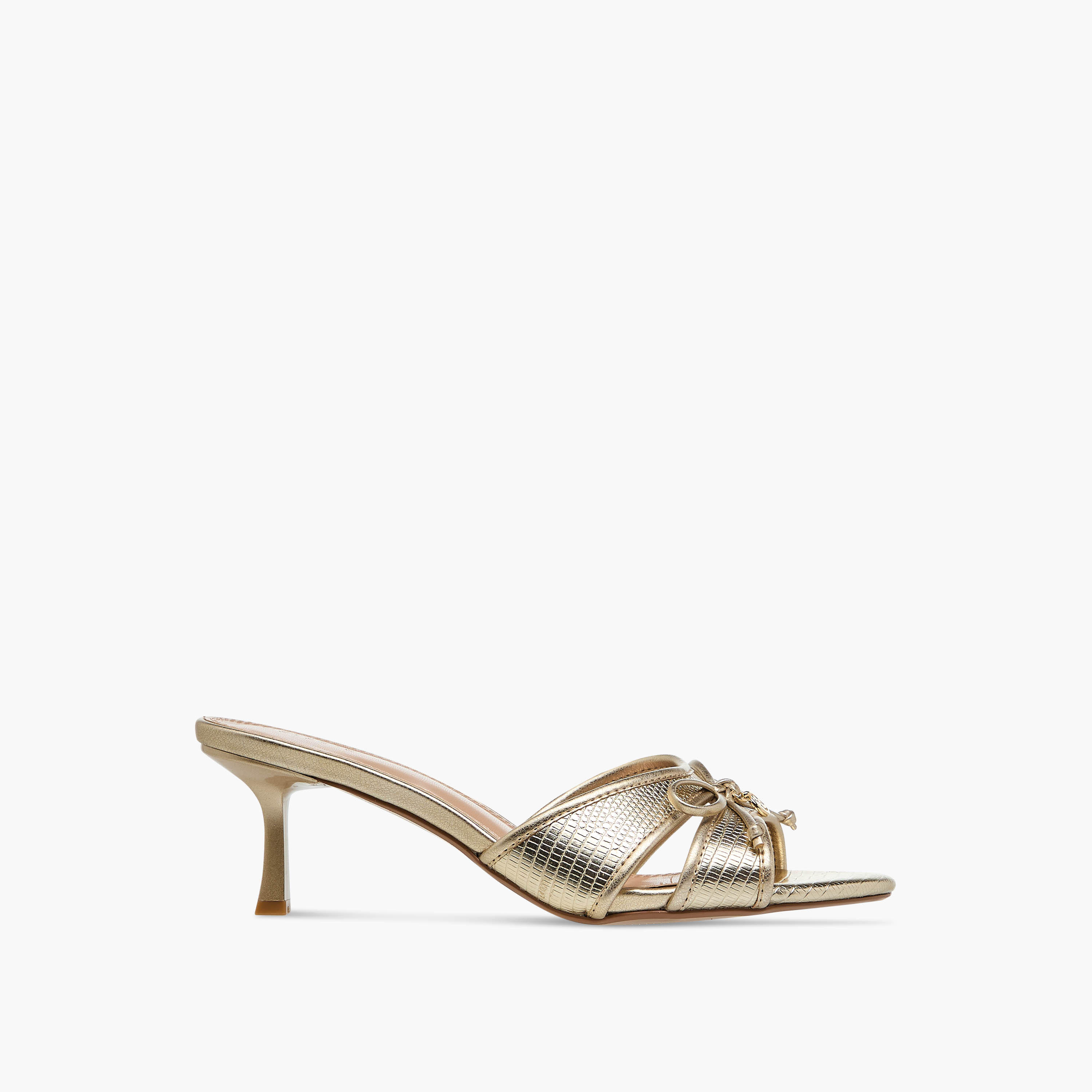 صندل بتفاصيل فيونكة سهل الارتداء مع كعب مدبب للنساء من سيليست-women-shoes-sandals-heeled-image-3
