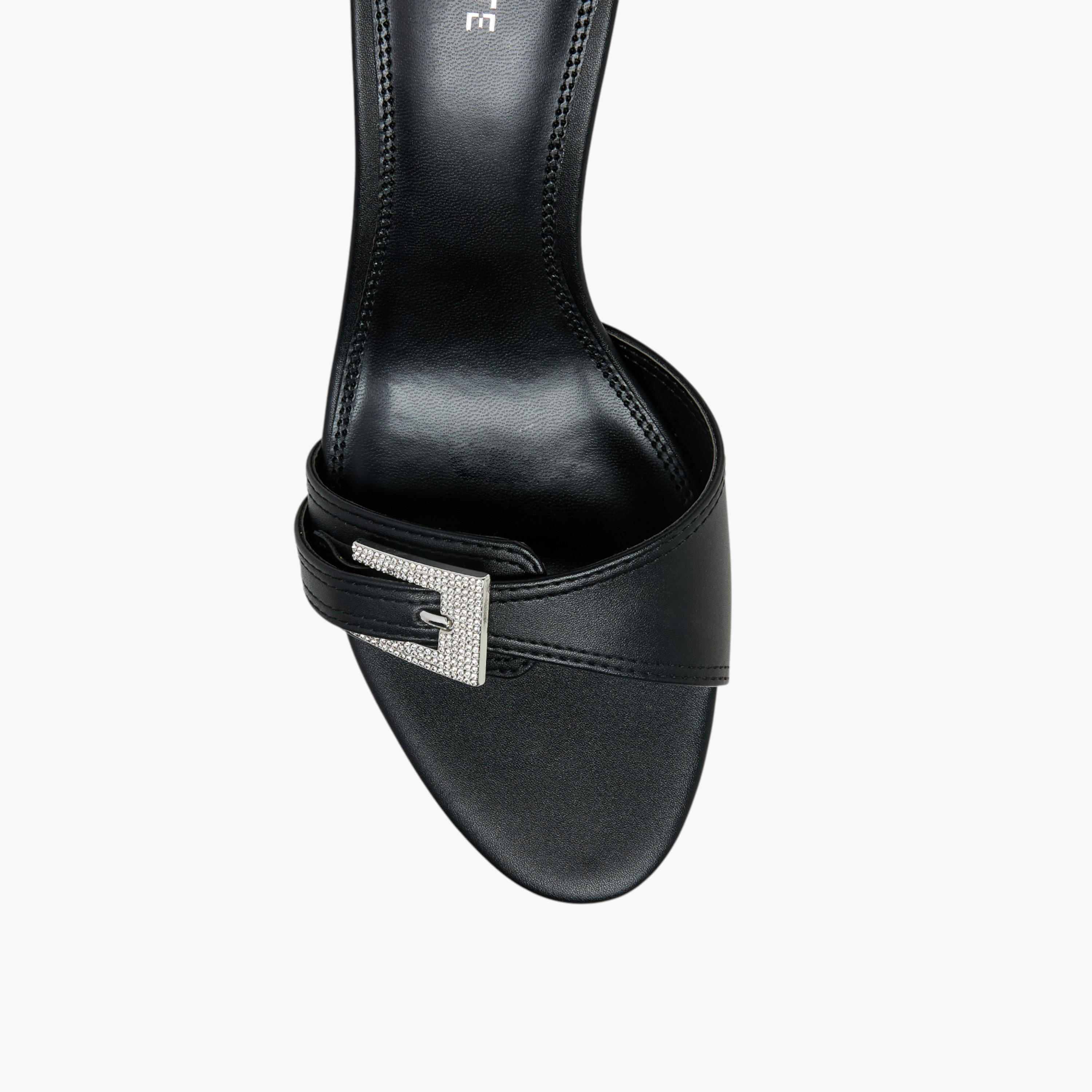 صندل سهل الارتداء بزينة إبزيم وكعب رفيع من سيليست-women-shoes-sandals-heeled-image-4
