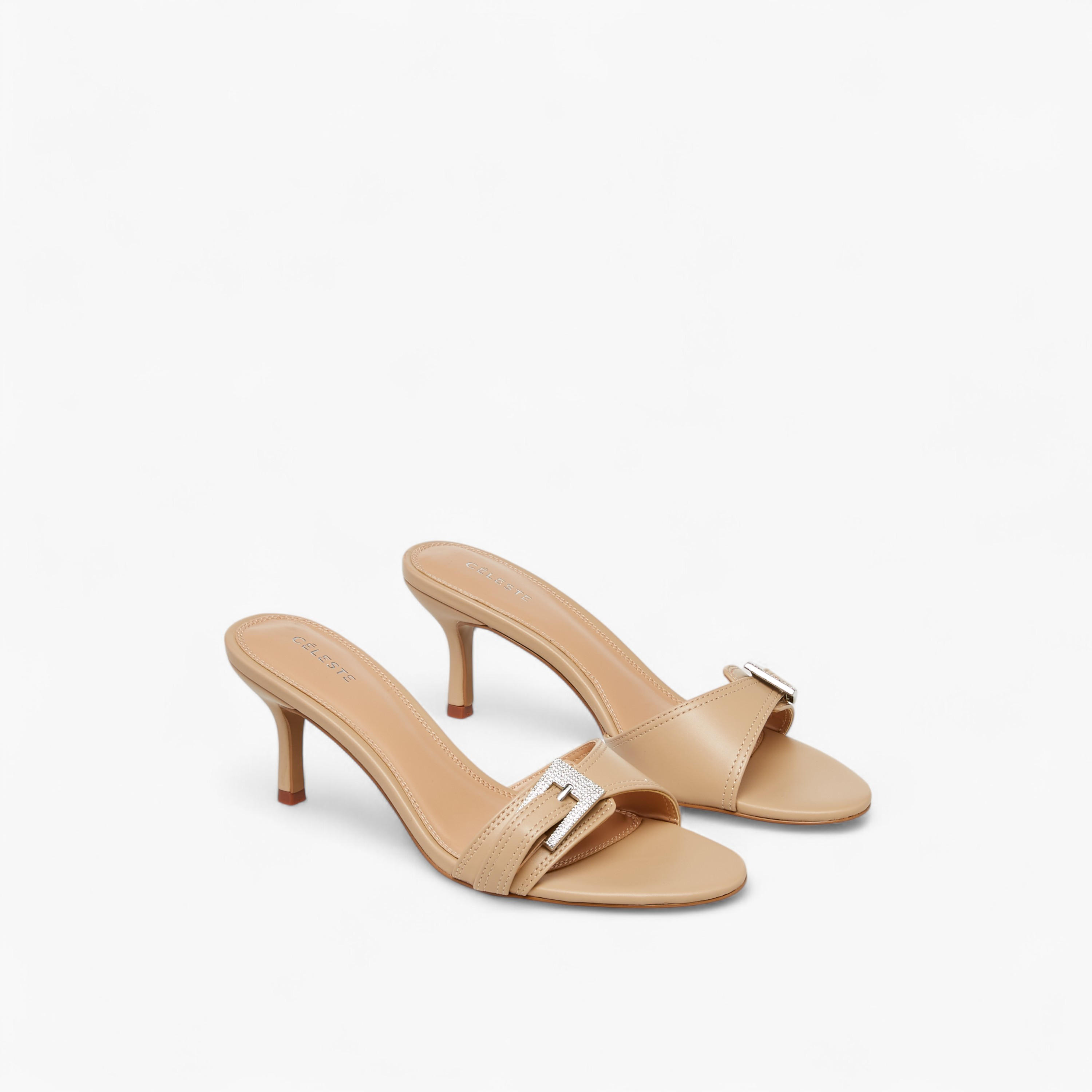 صندل سهل الارتداء بزينة إبزيم وكعب رفيع من سيليست-women-shoes-sandals-heeled-image-1