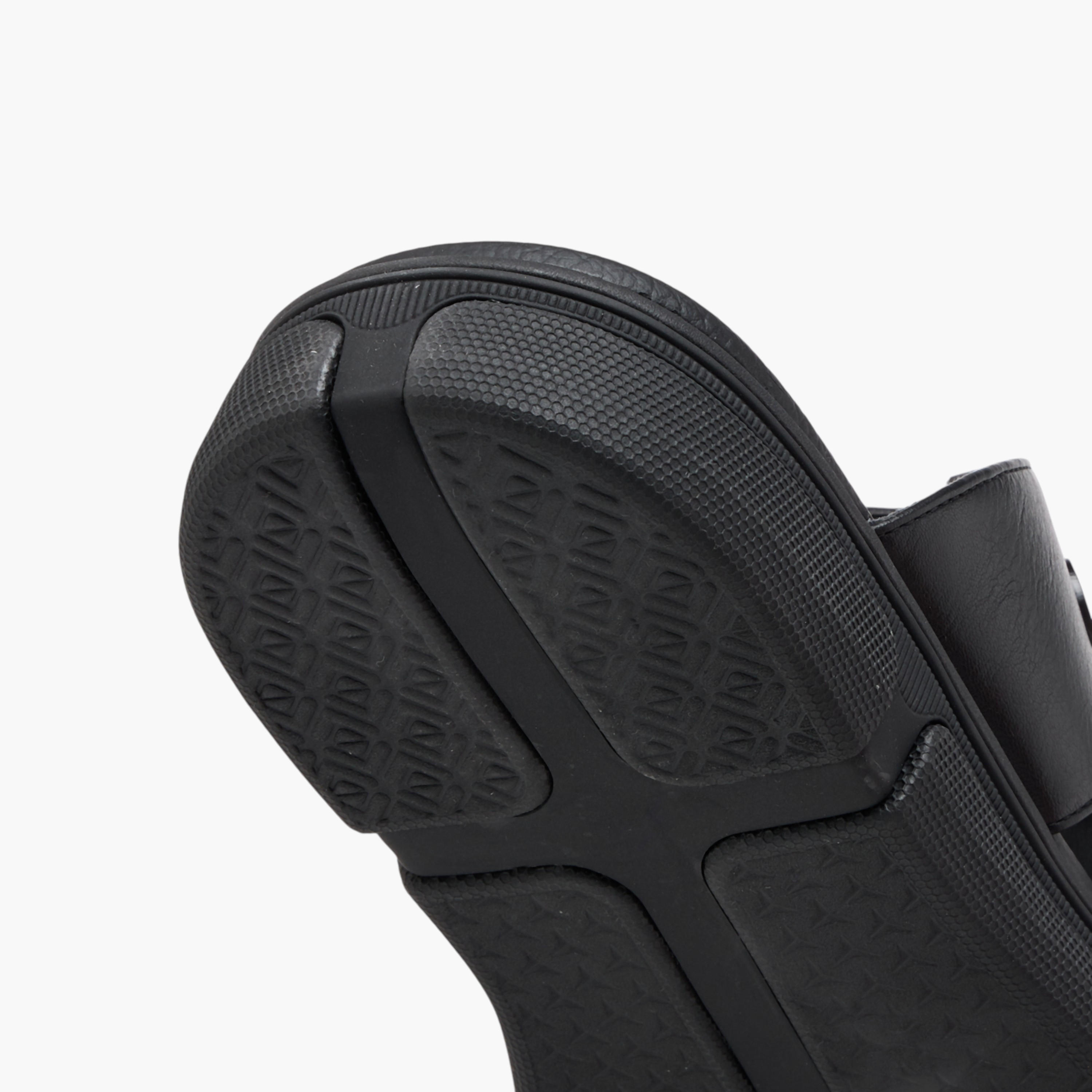صندل مريح سادة سهل الارتداء من لو كونفورت-men-shoes-sandals-image-6