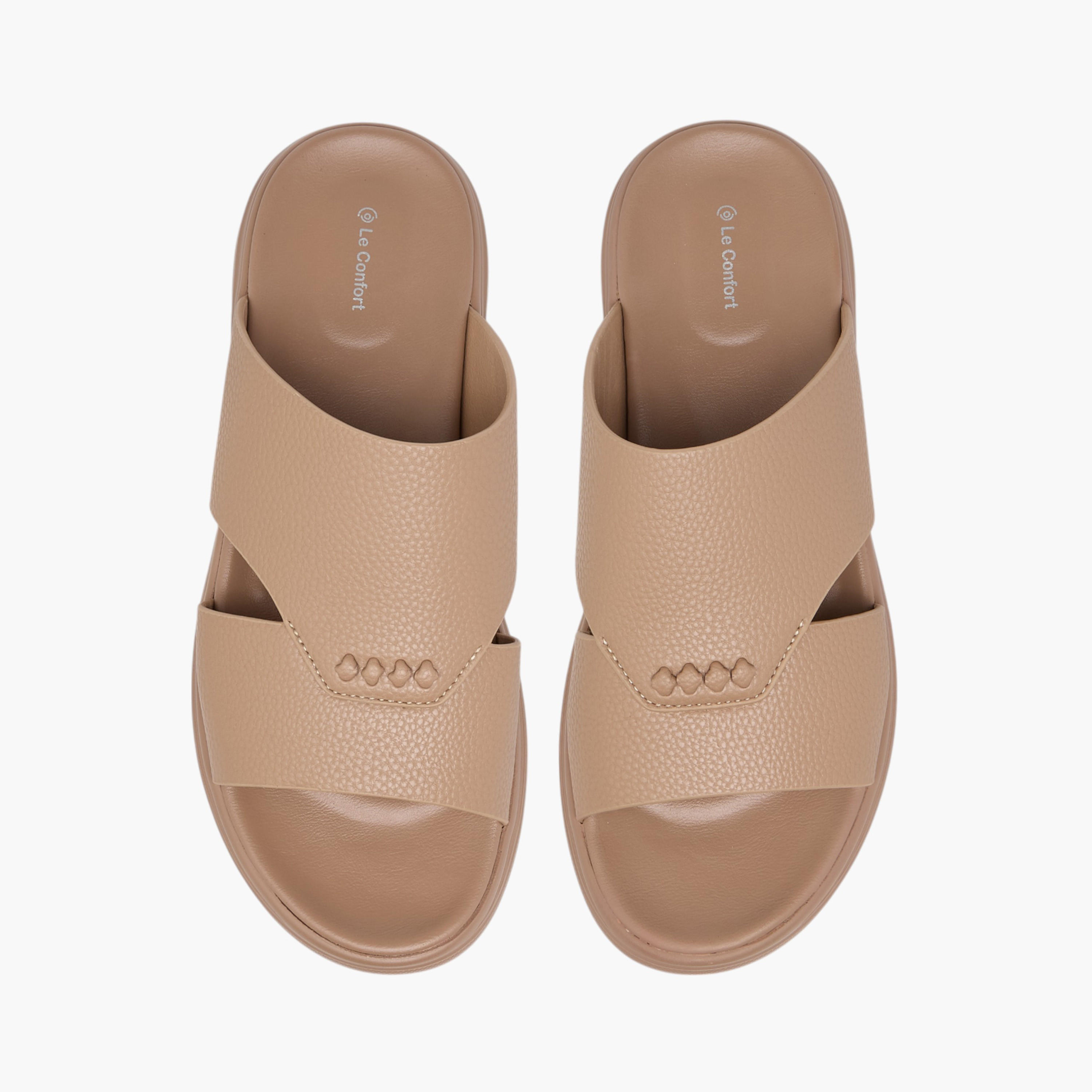 صندل مريح سهل الارتداء وبارز الملمس من لو كونفورت-men-shoes-sandals-image-1