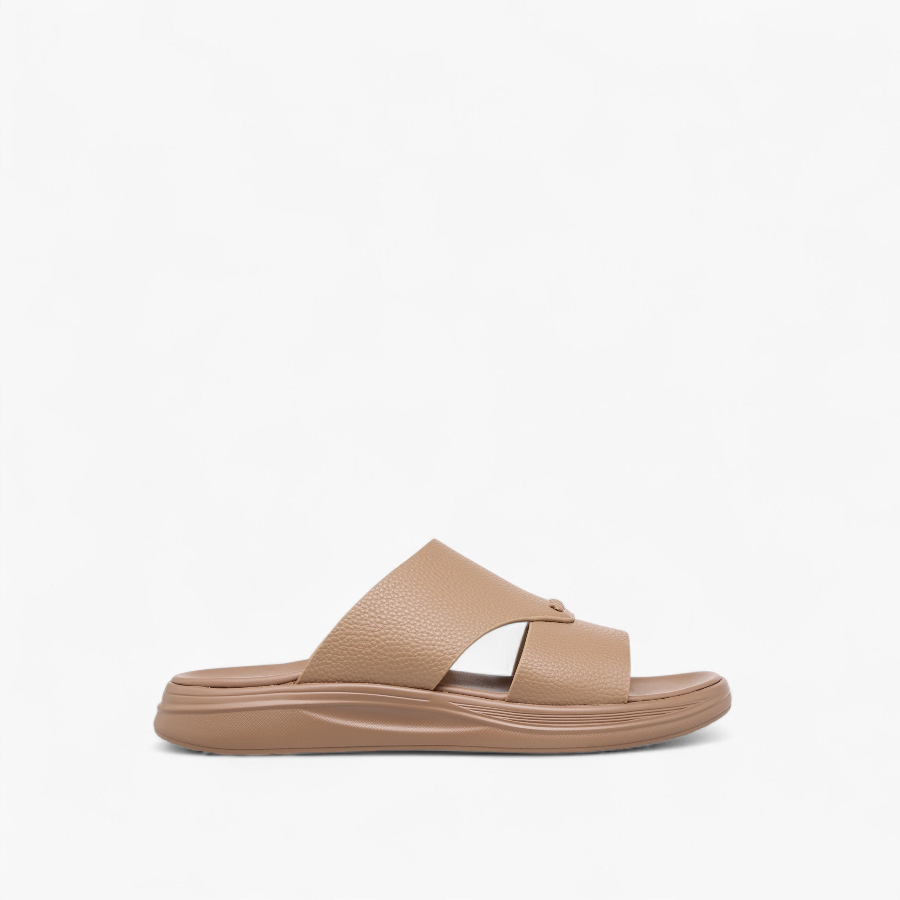 صندل مريح سهل الارتداء وبارز الملمس من لو كونفورت-men-shoes-sandals-image-3