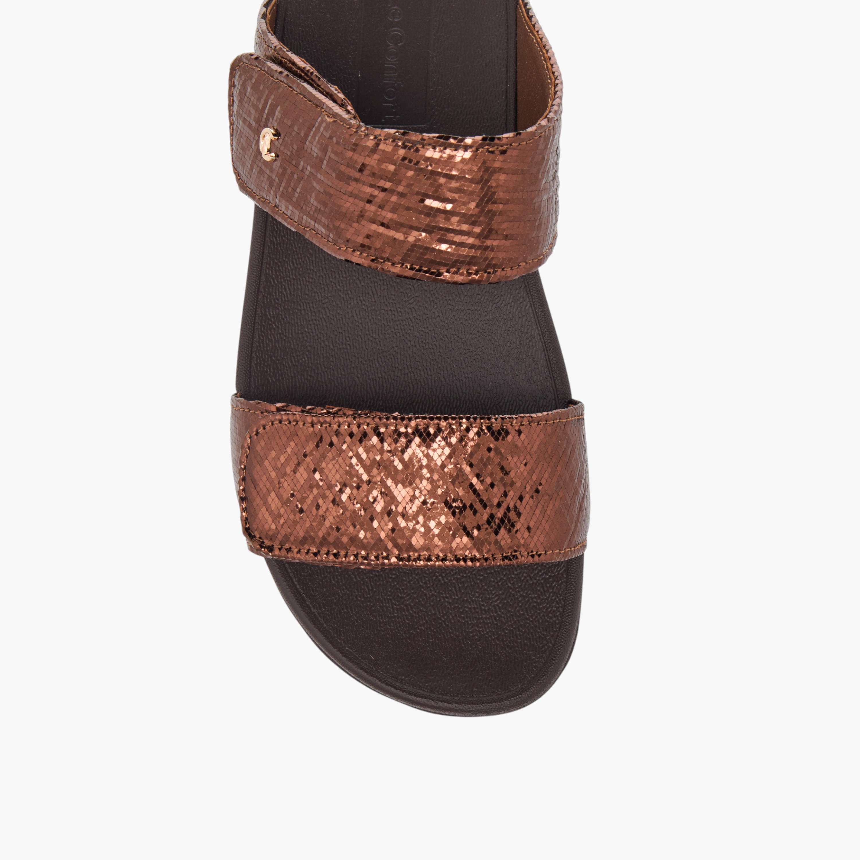 صندل بشريط إغلاق لاصق للنساء من لو كونفورت-women-shoes-sandals-heeled-image-4