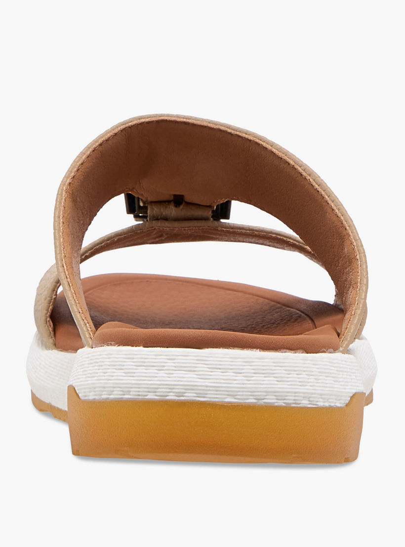 Le Confort Textured Arabic Comfort Sandals with Buckle Detail-boys-shoes-sandals-image-4